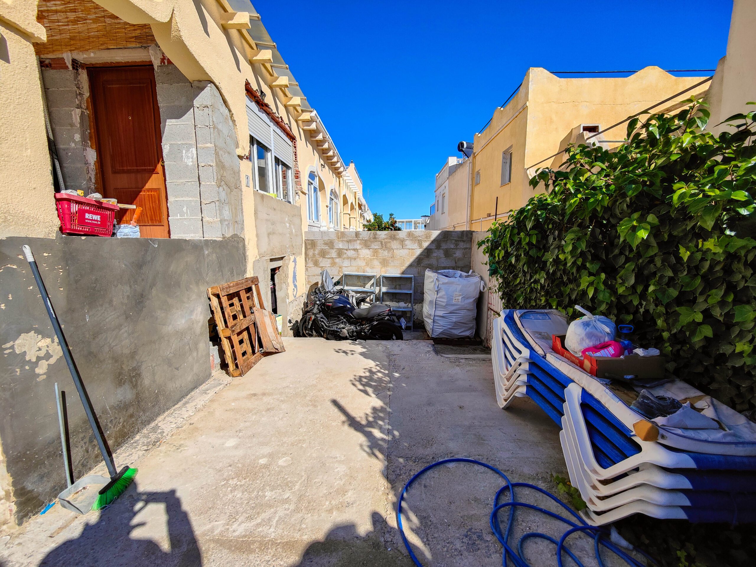 Villa for sale in San Miguel De Salinas, Alicante, Spain