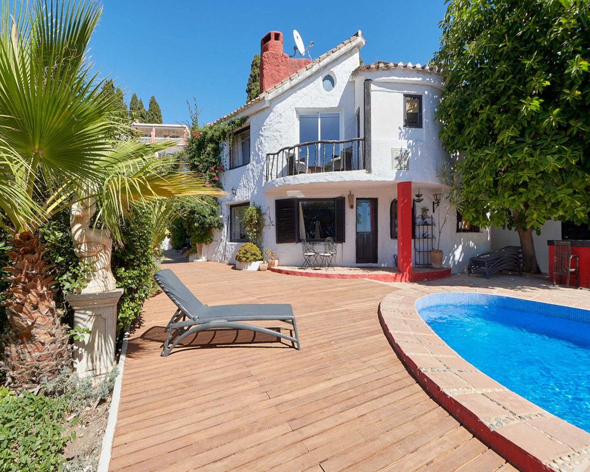 Villa en venta en Mijas