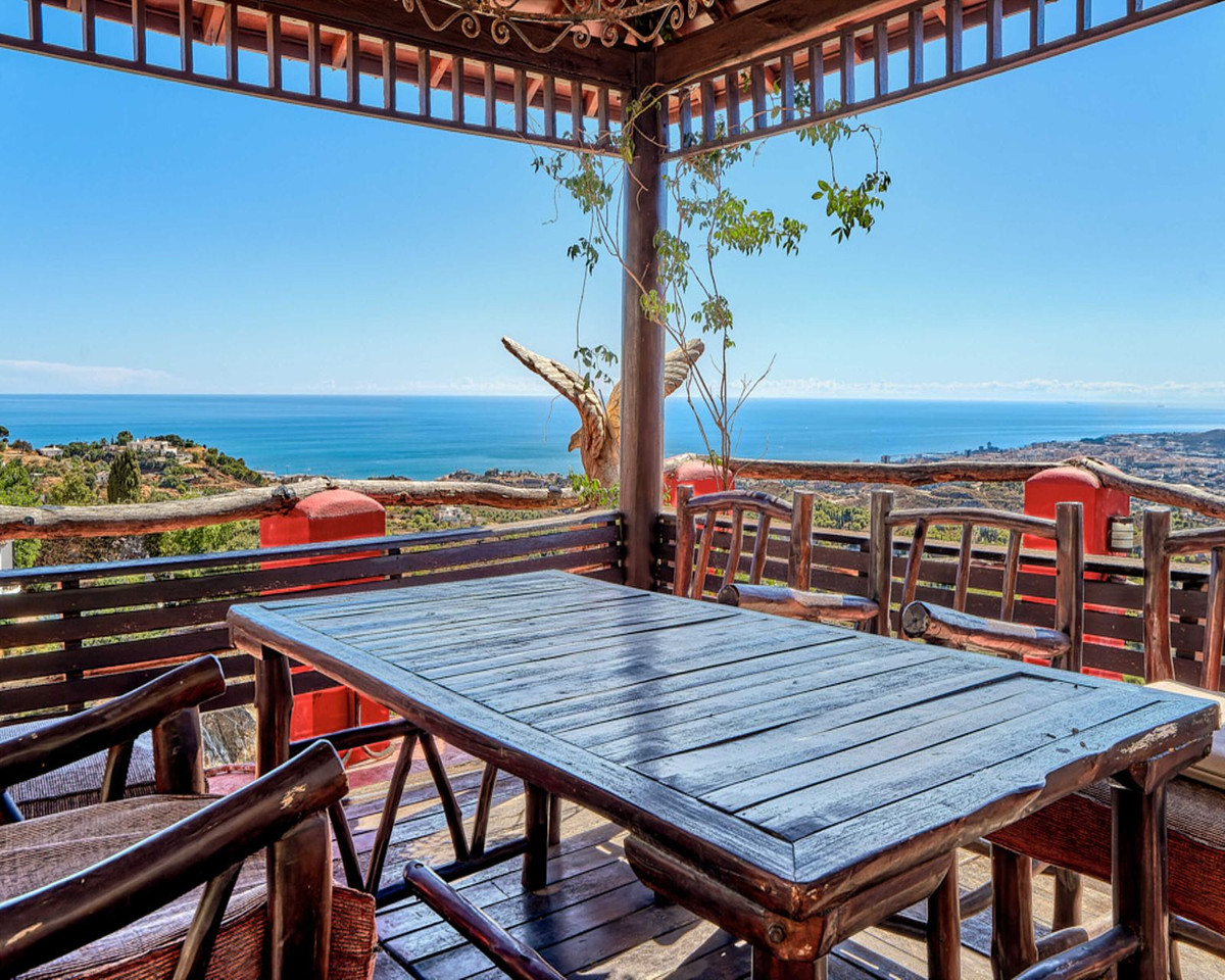 Villa en venta en Mijas