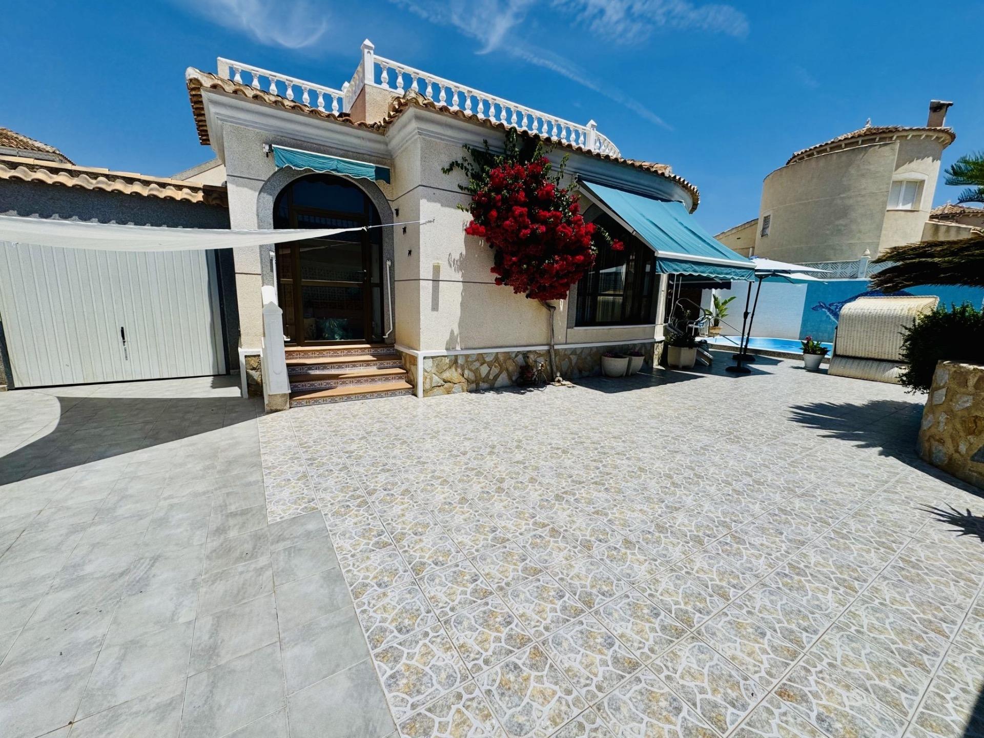 Villa en venta en Torrevieja