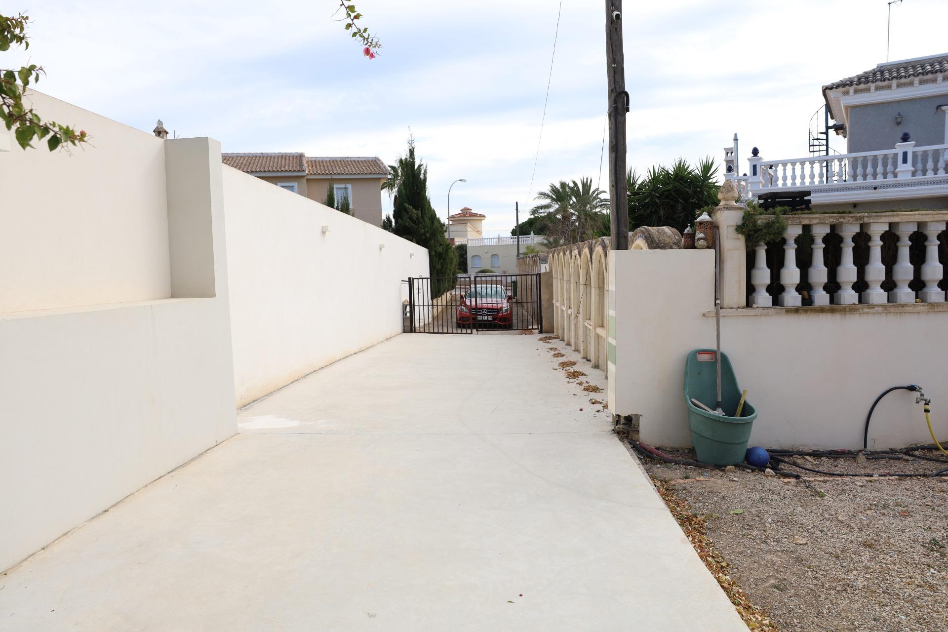 Villa for sale in Ciudad Quesada, Alicante, Spain