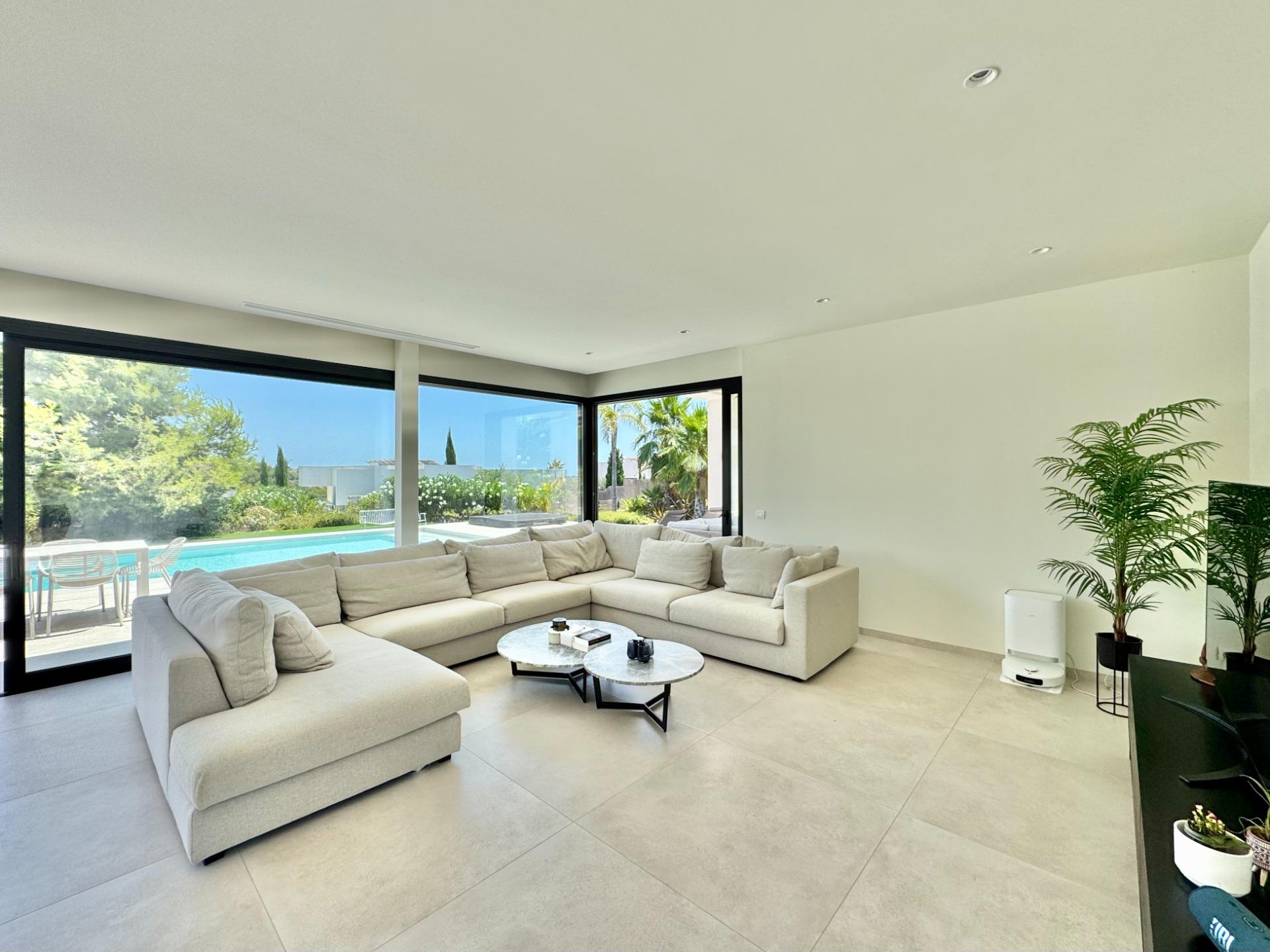 Villa for sale in Orihuela, Alicante, Spain