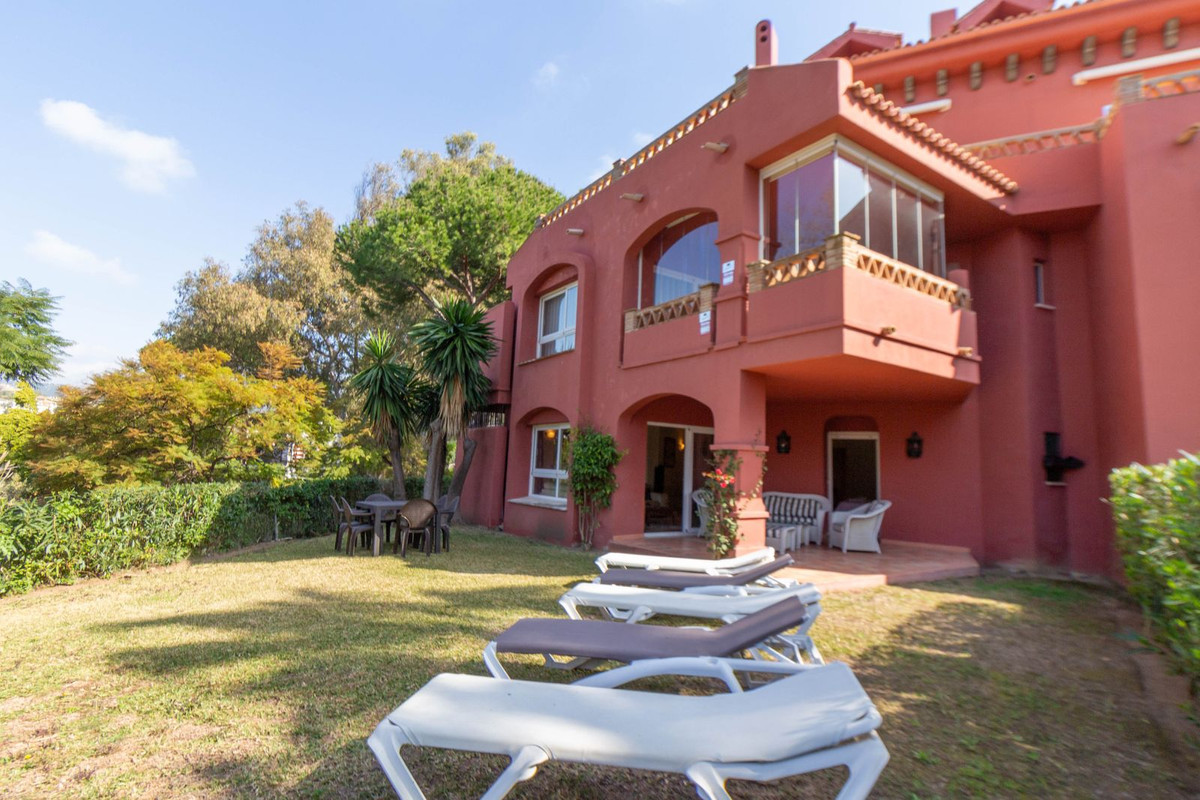 Piso en venta en Elviria