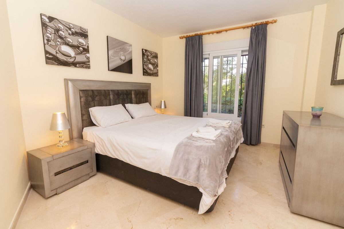 Piso en venta en Elviria