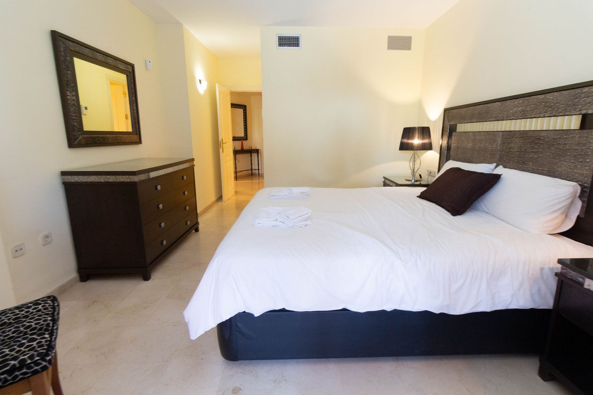 Piso en venta en Elviria