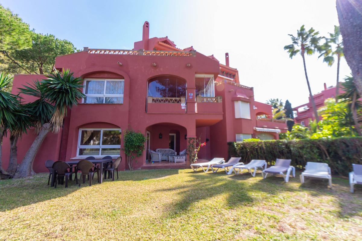 Piso en venta en Elviria