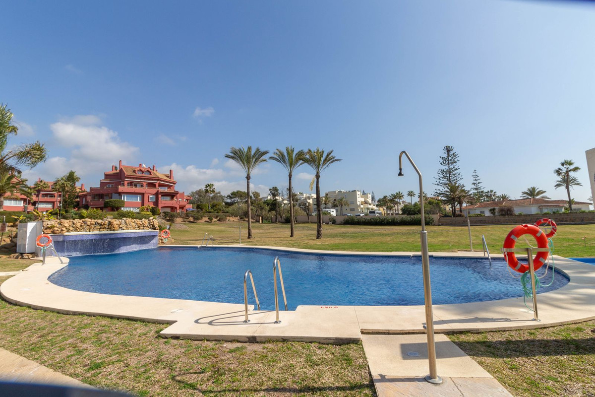 Piso en venta en Elviria