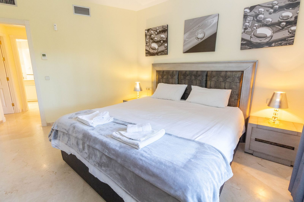 Piso en venta en Elviria