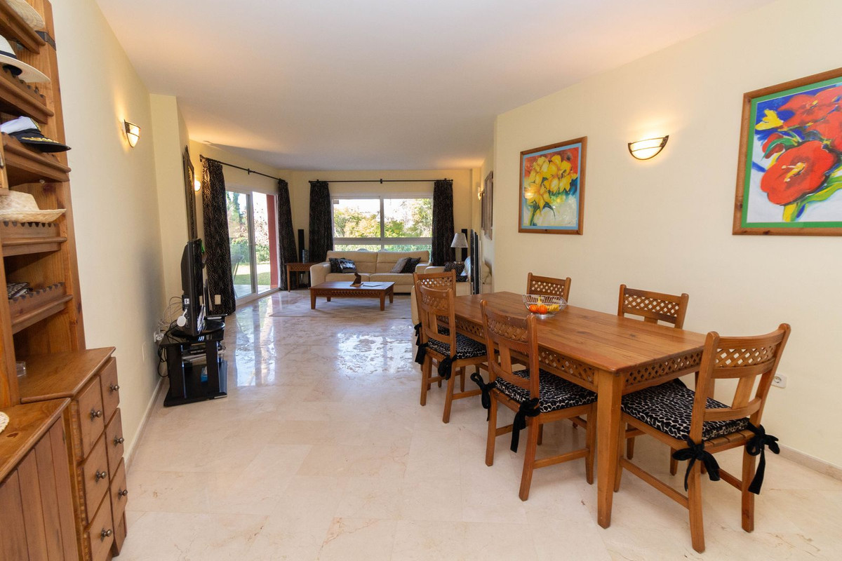 Piso en venta en Elviria