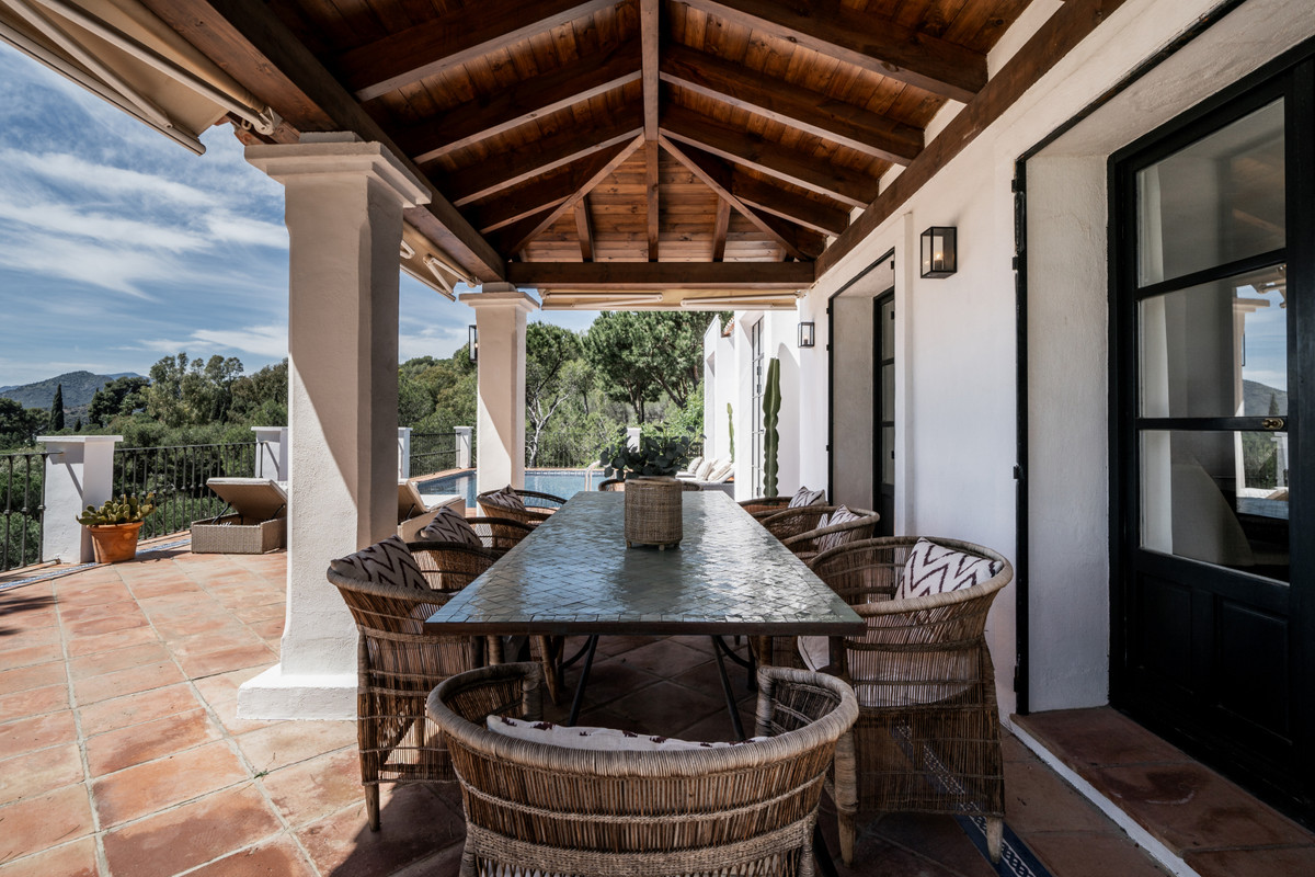 Villa for sale in Benahavis, Málaga, Spain
