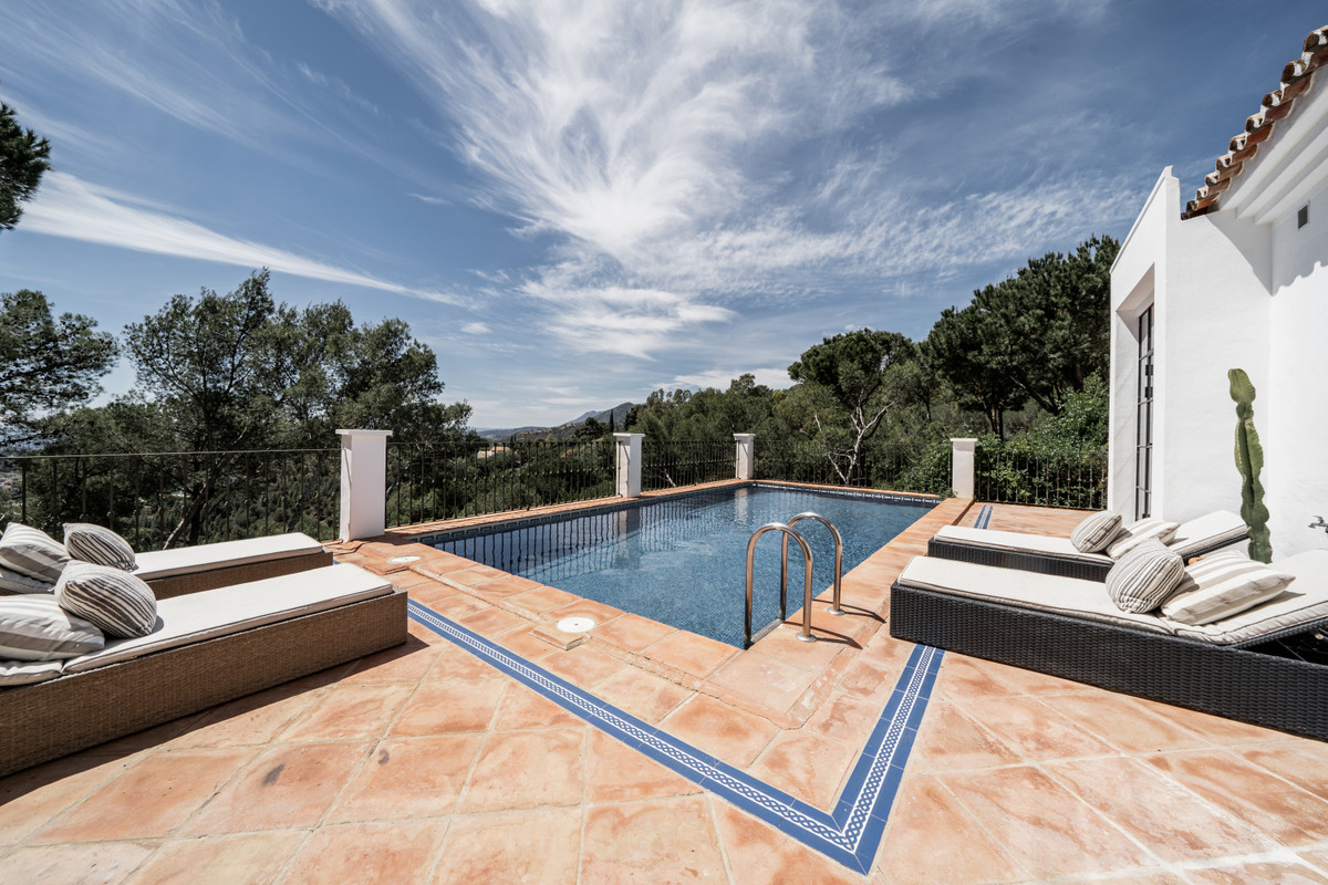 Villa for sale in Benahavis, Málaga, Spain