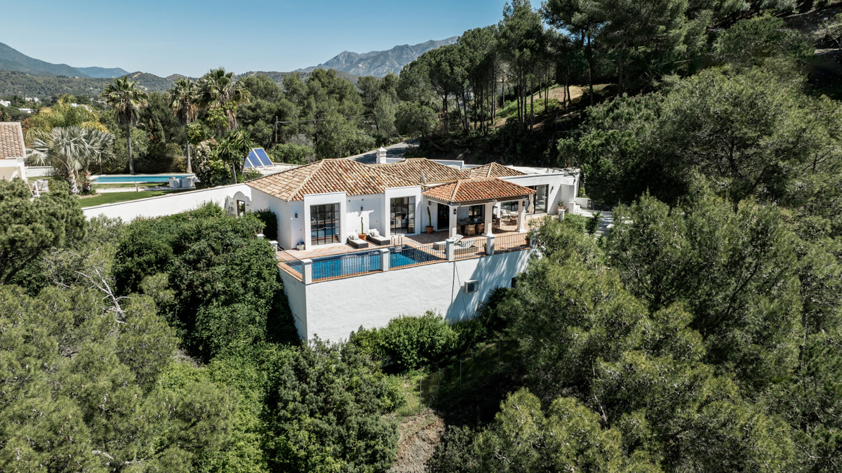 Villa for sale in Benahavis, Málaga, Spain