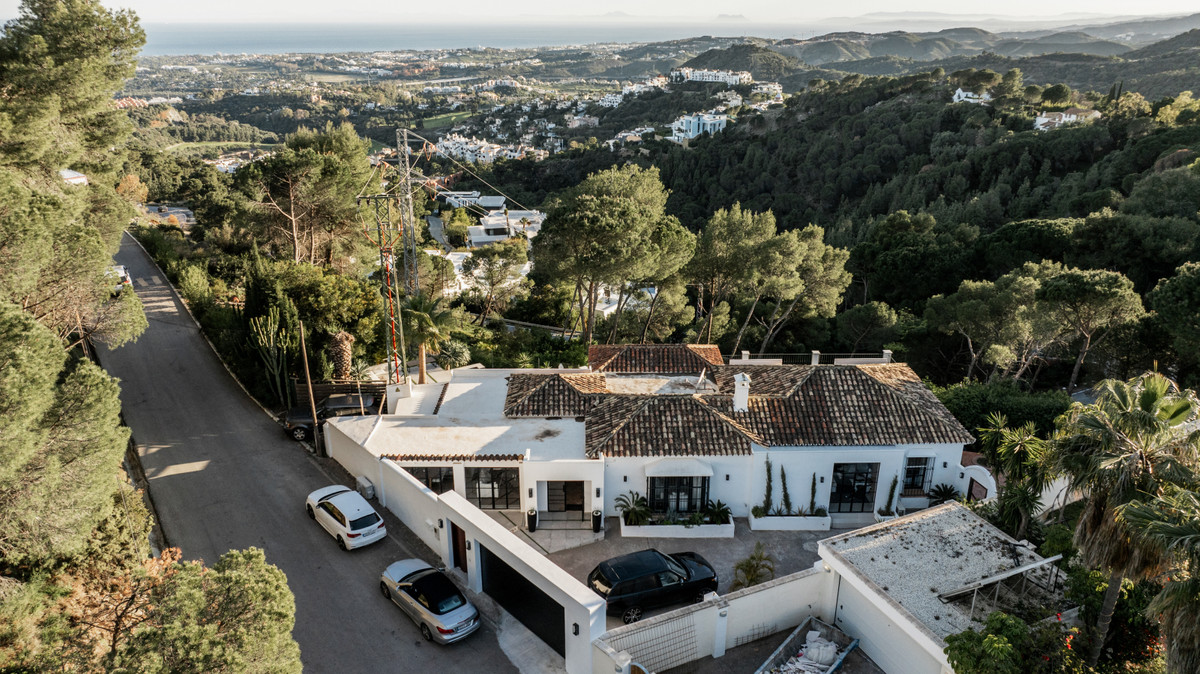 Villa for sale in Benahavis, Málaga, Spain