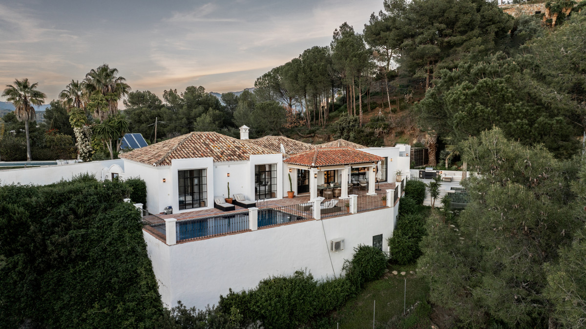 Villa for sale in Benahavis, Málaga, Spain