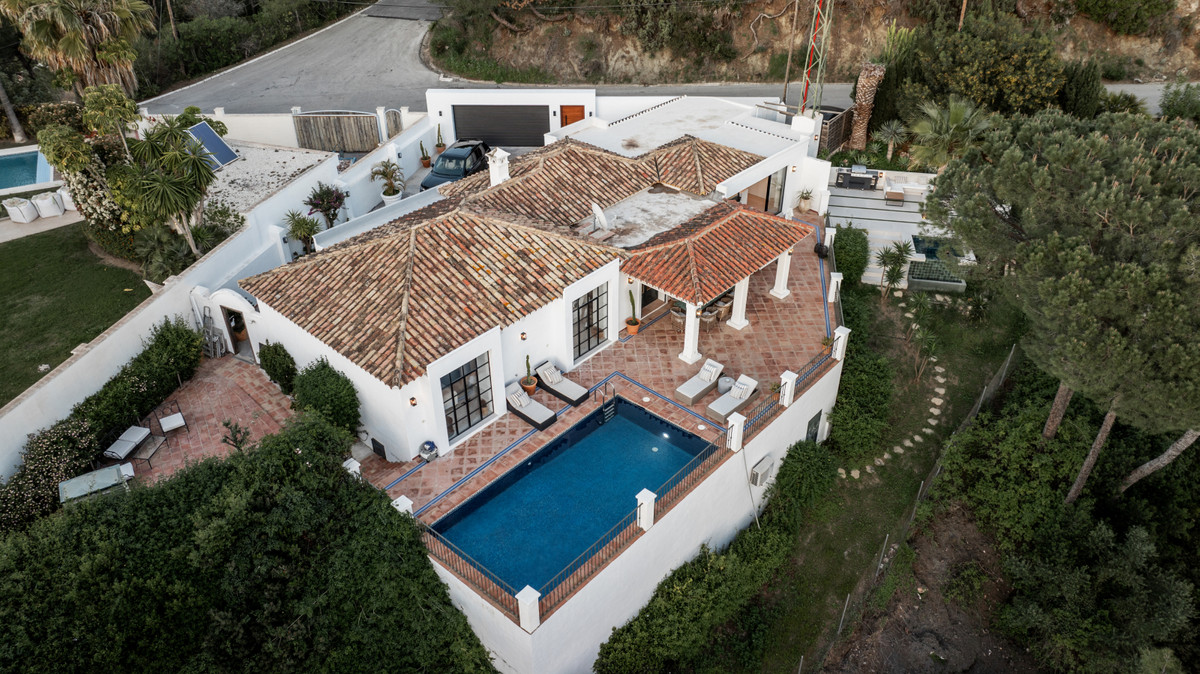 Villa for sale in Benahavis, Málaga, Spain