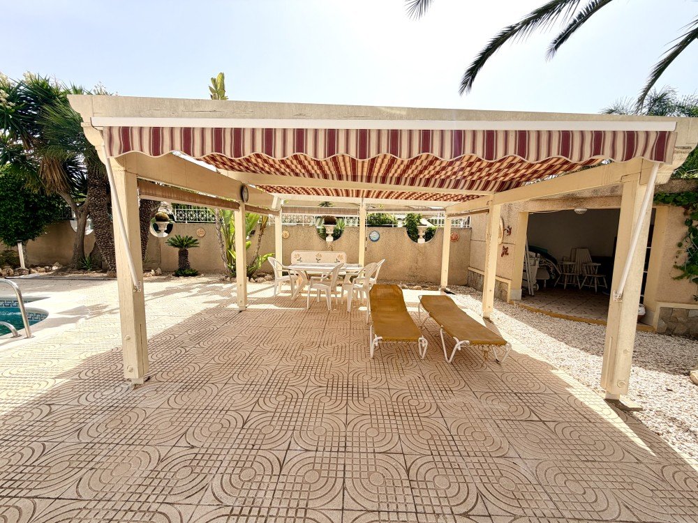 Villa for sale in Ciudad Quesada, Alicante, Spain