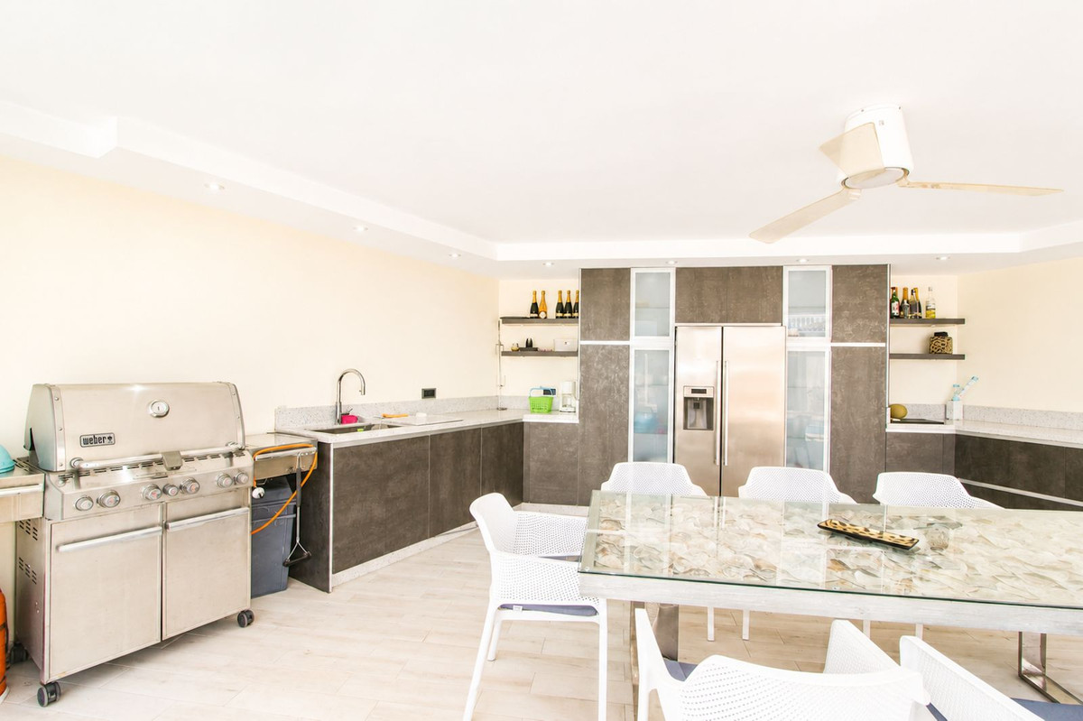 Villa for sale in Elviria, Málaga, Spain