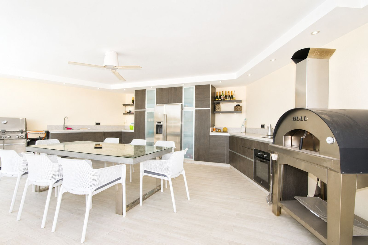 Villa for sale in Elviria, Málaga, Spain