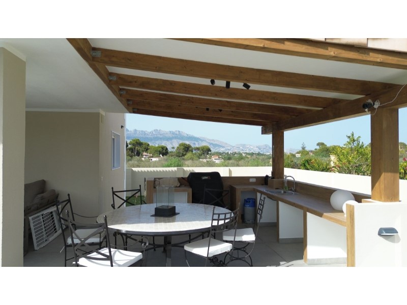 Villa en venta en Alfas Del Pi