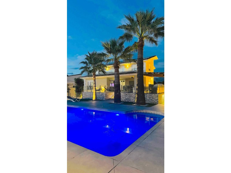 Villa en venta en Alfas Del Pi