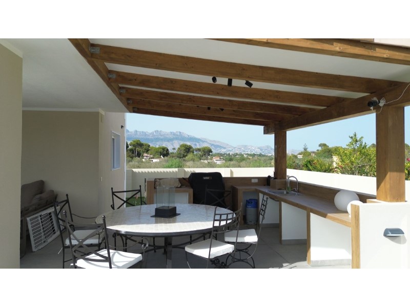 Villa en venta en Alfas Del Pi