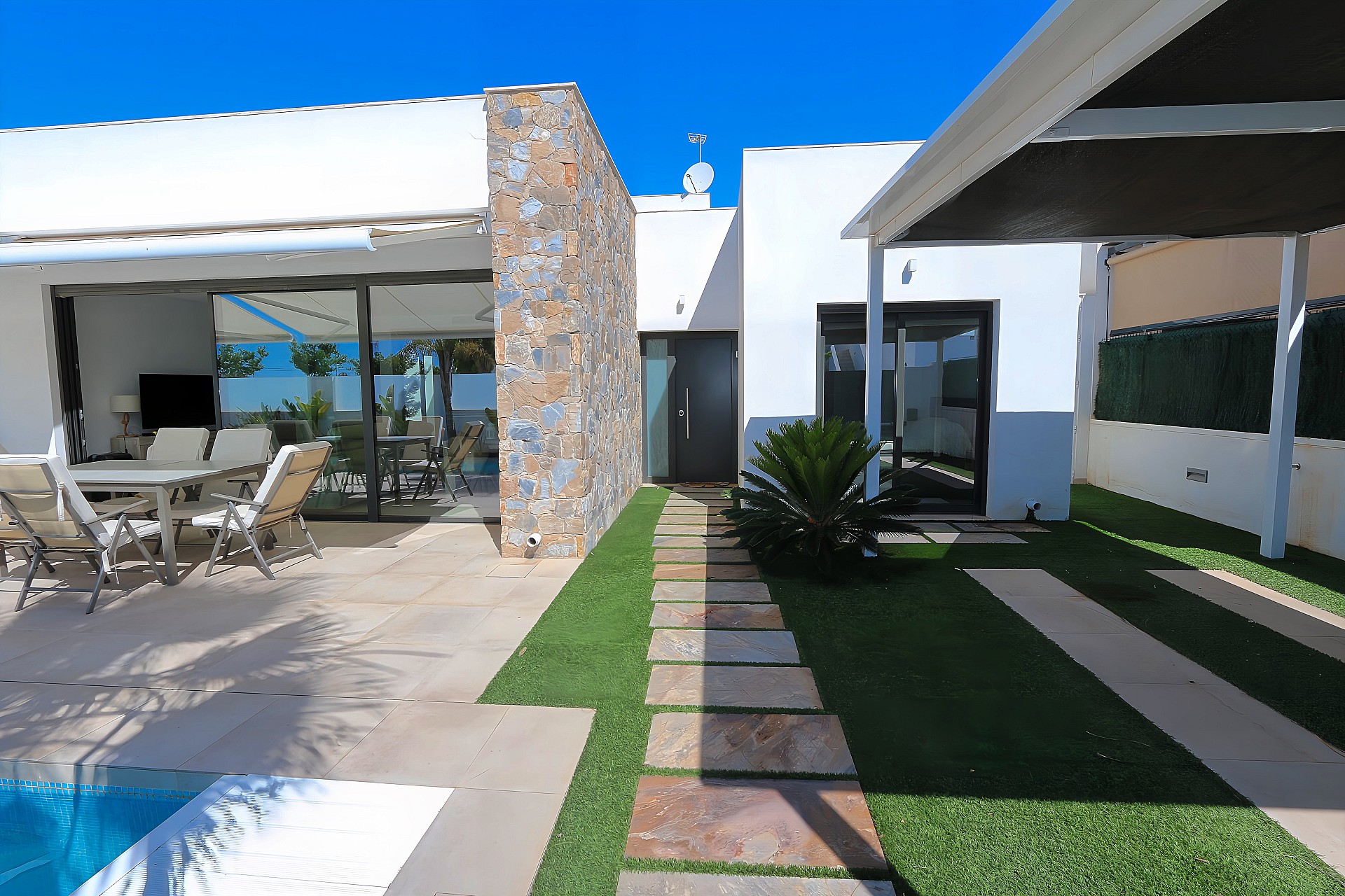 Villa for sale in Pilar De La Horadada, Alicante, Spain