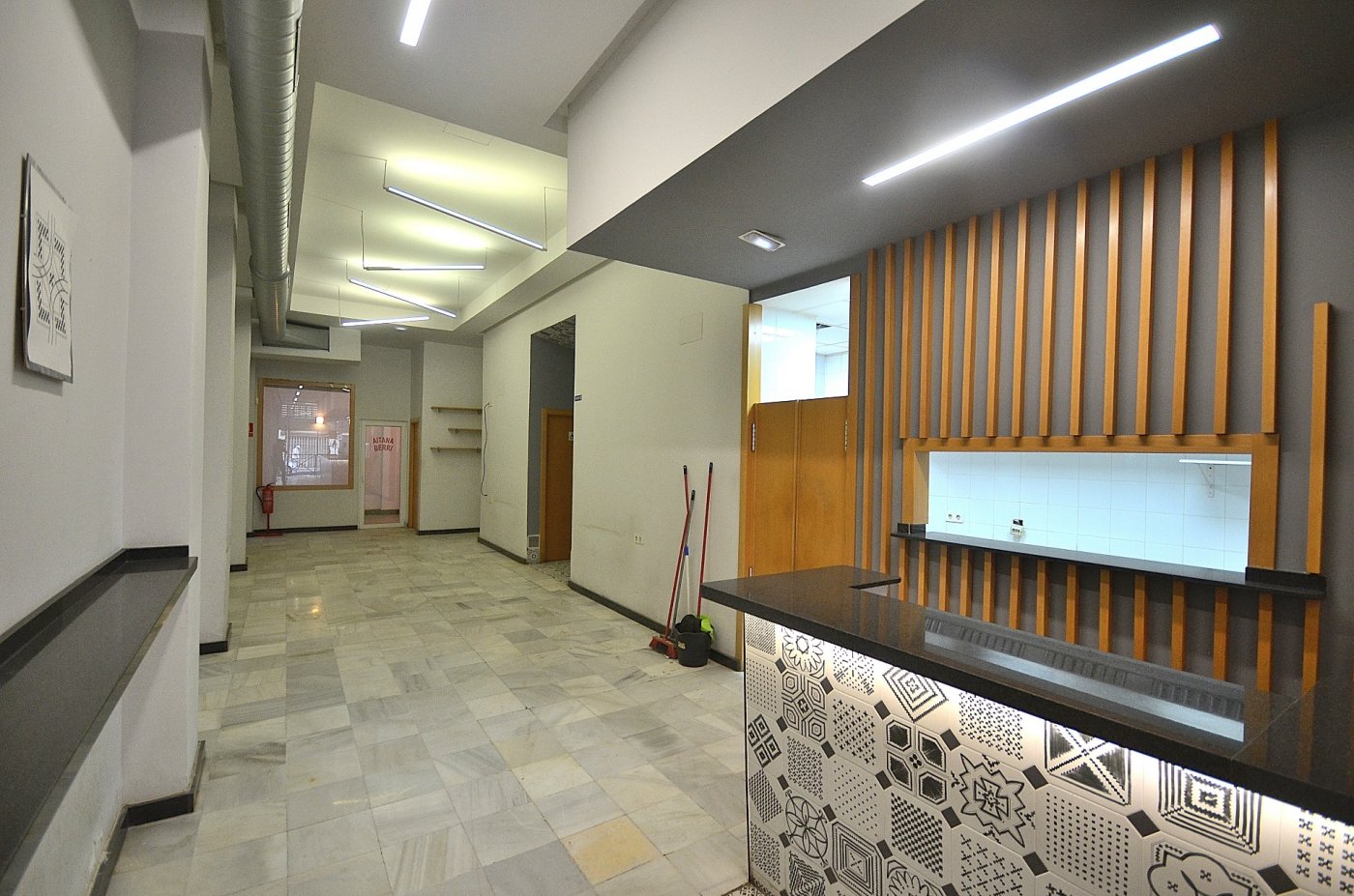 Comercial en venta en Torrevieja