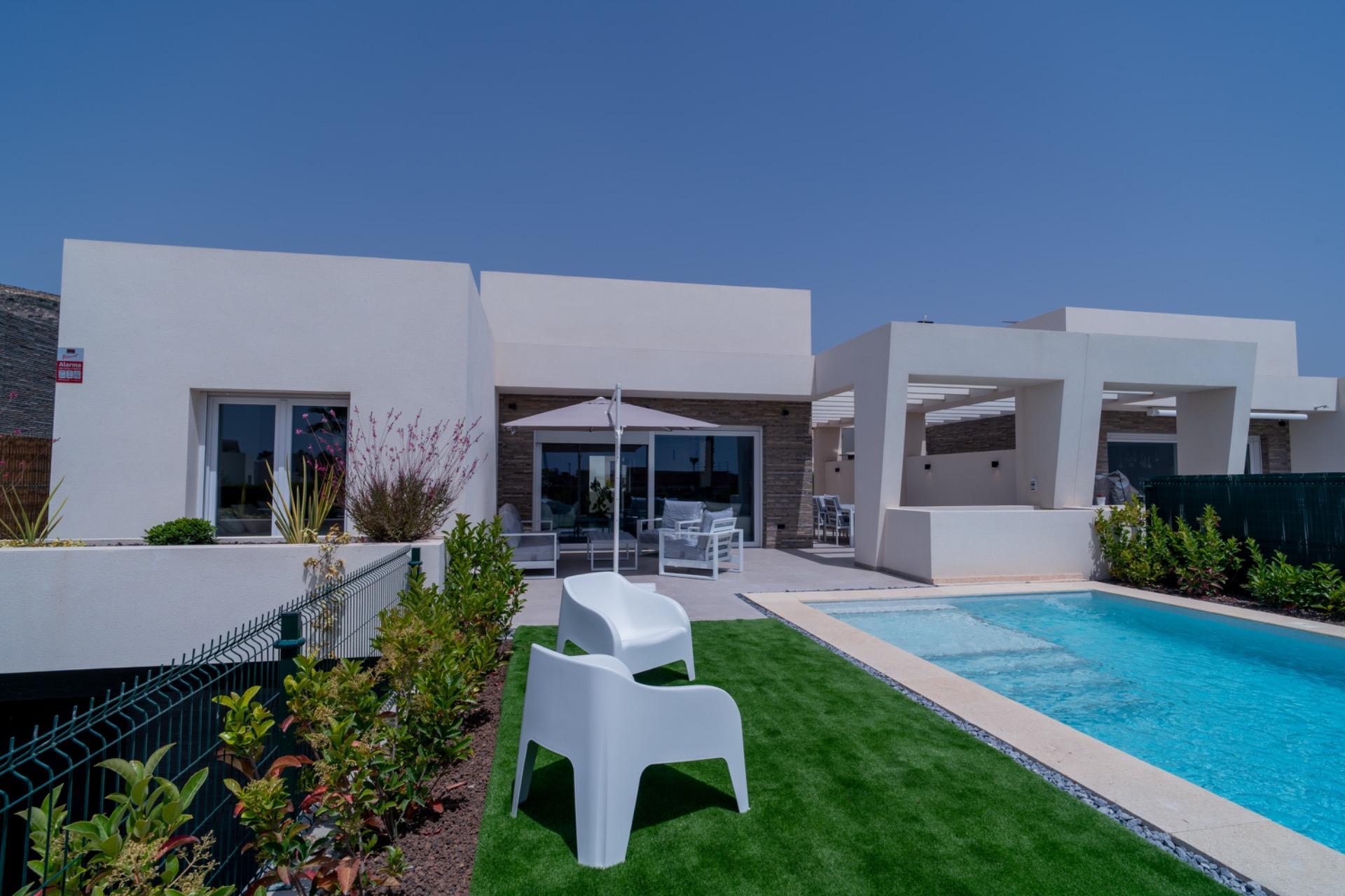 Villa for sale in Algorfa, Alicante, Spain