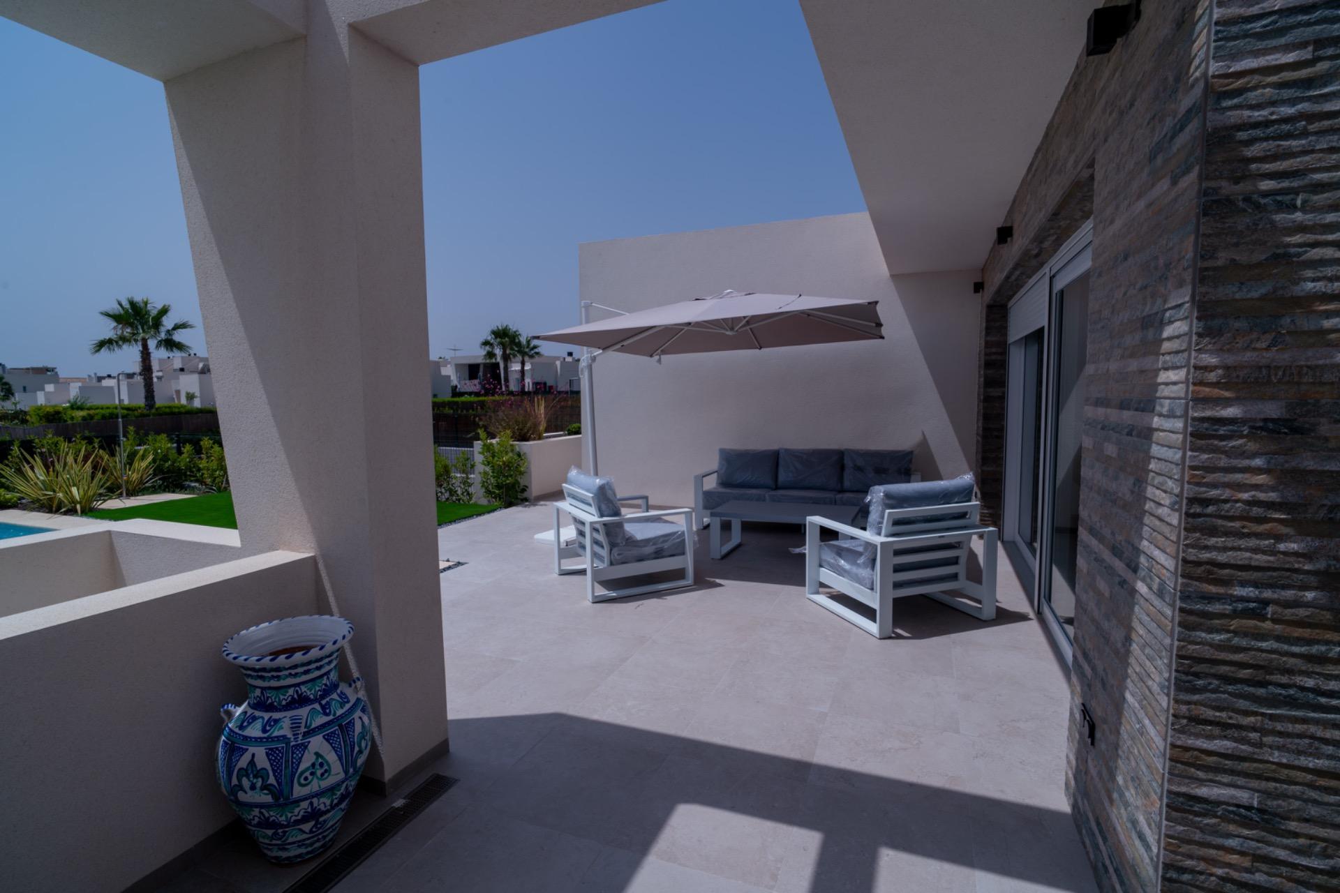 Villa for sale in Algorfa, Alicante, Spain