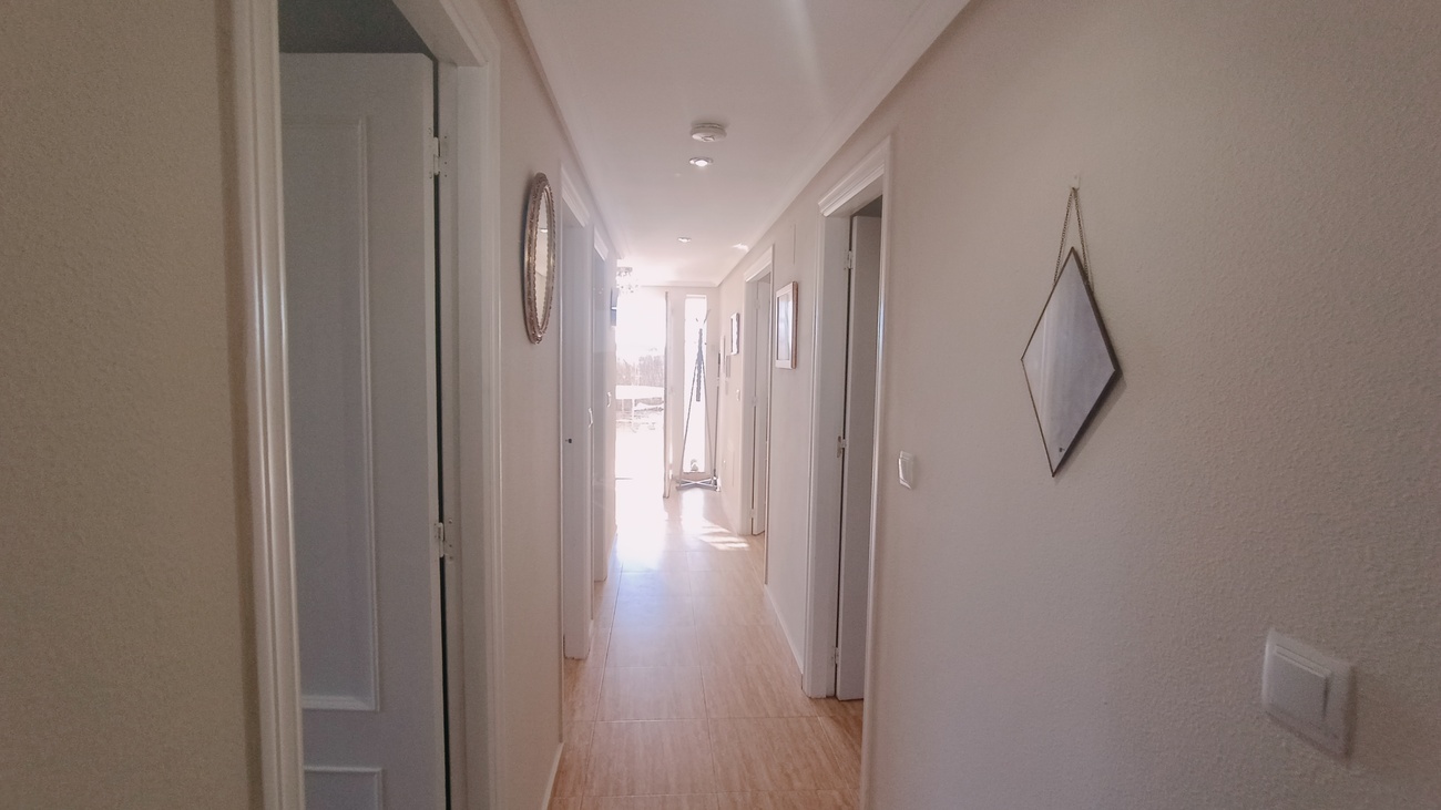 Villa en venta en Avileses