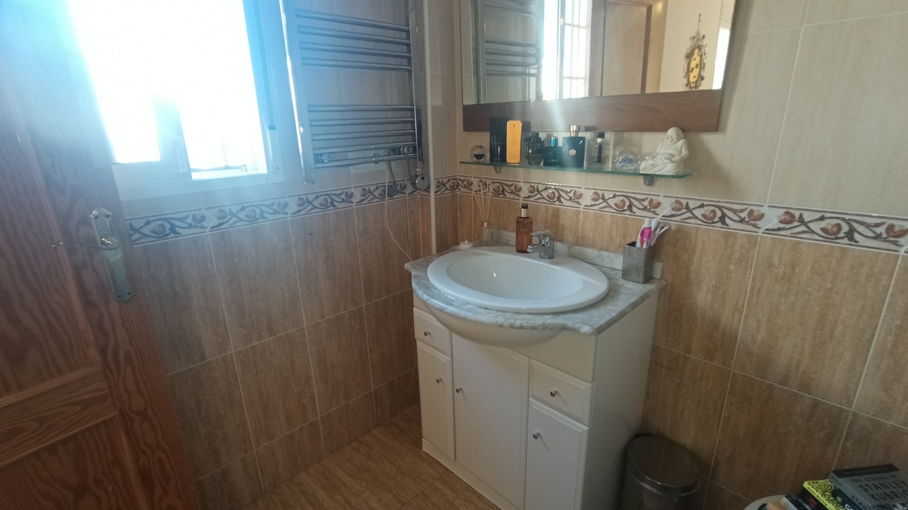 Villa en venta en Avileses