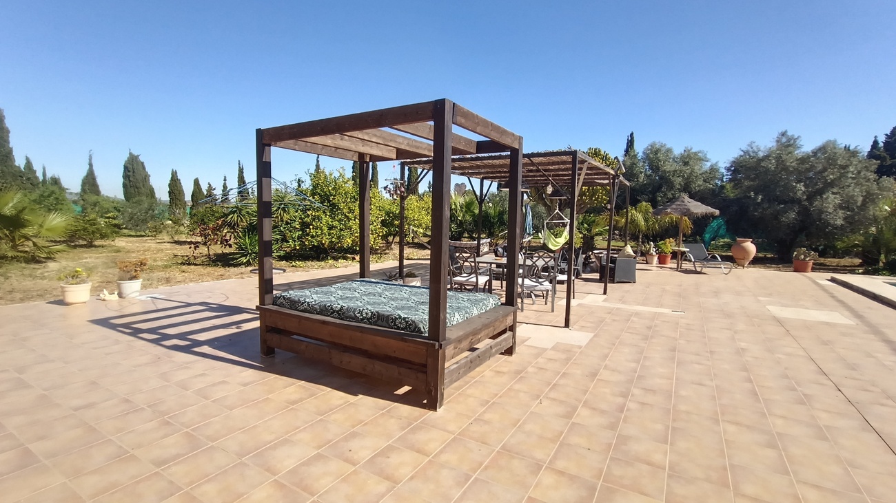 Villa en venta en Avileses
