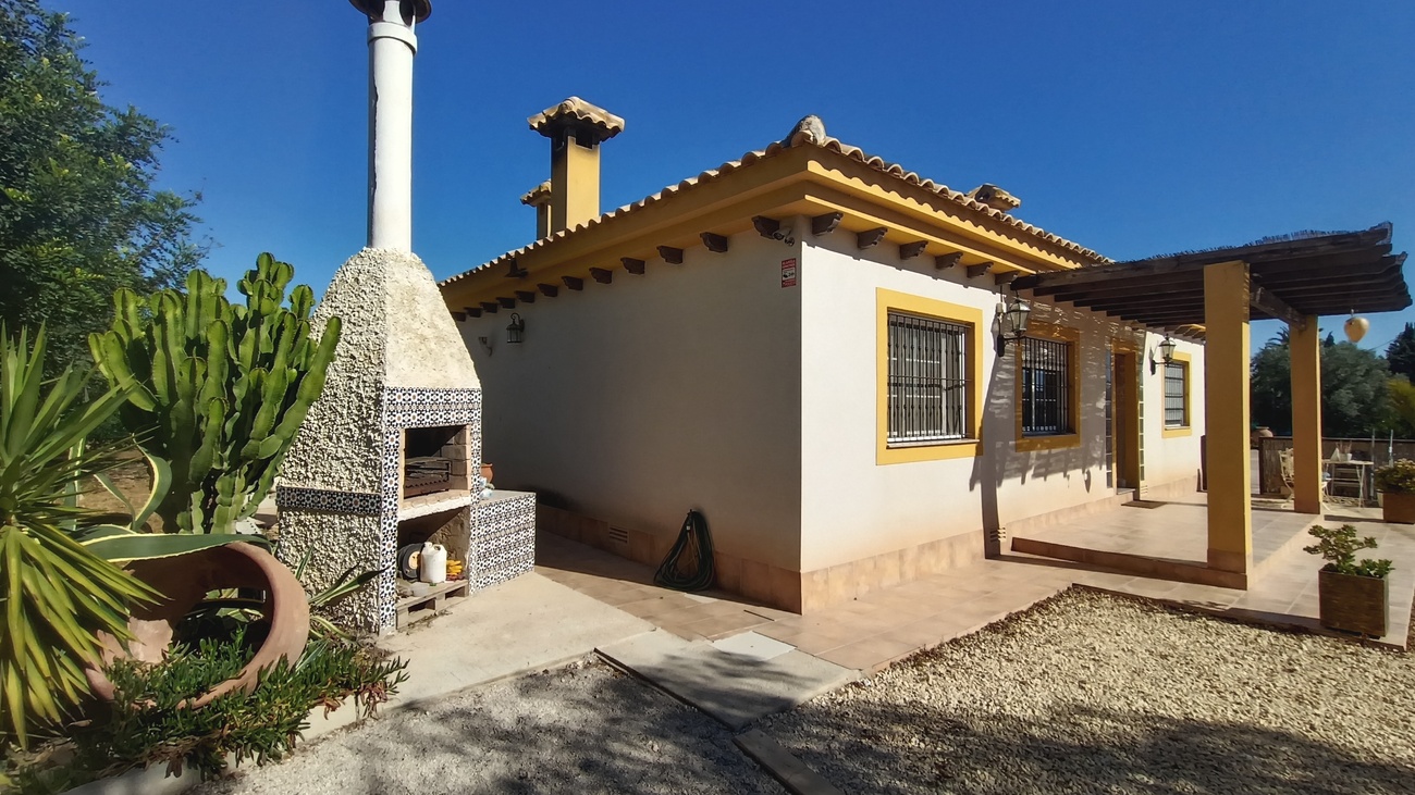 Villa en venta en Avileses