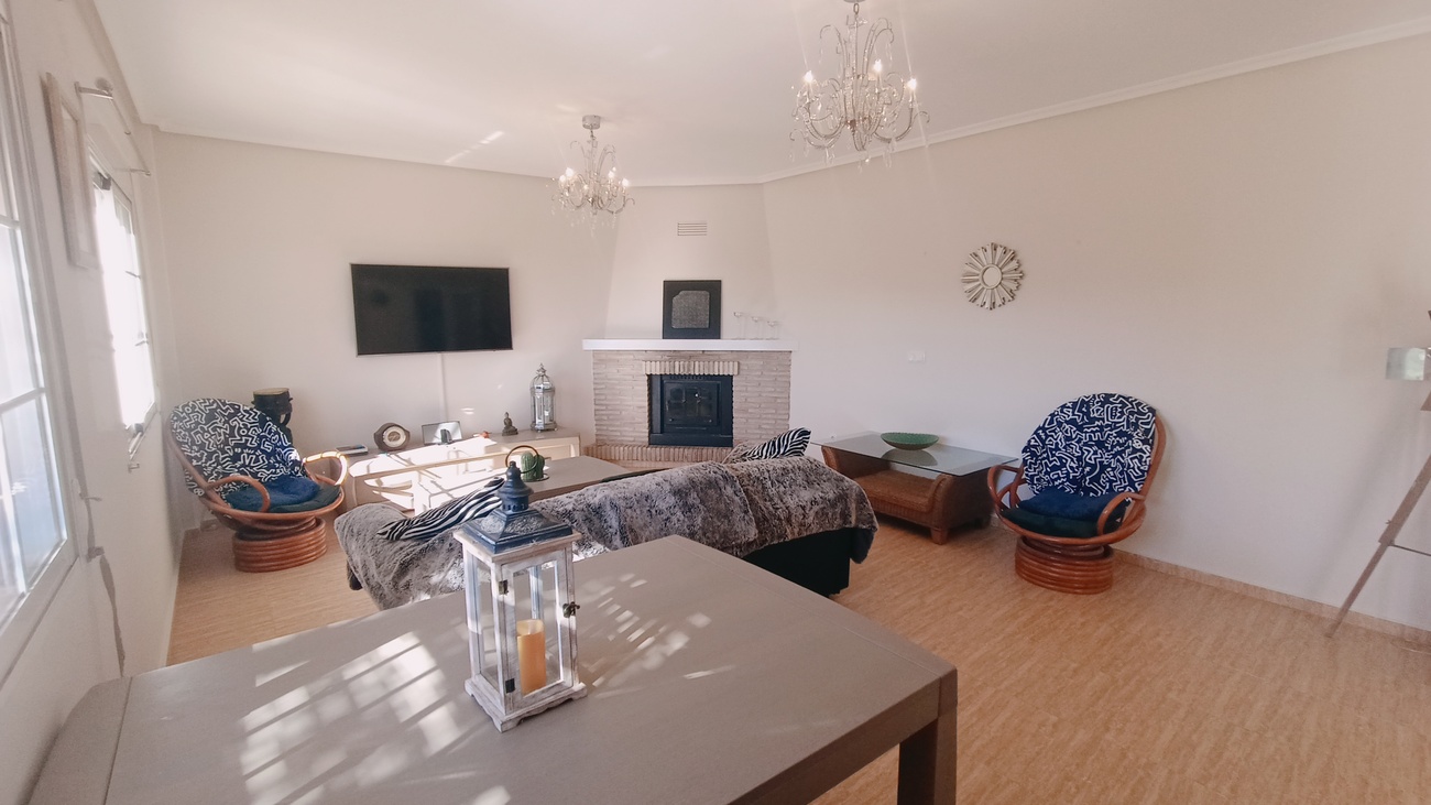Villa en venta en Avileses