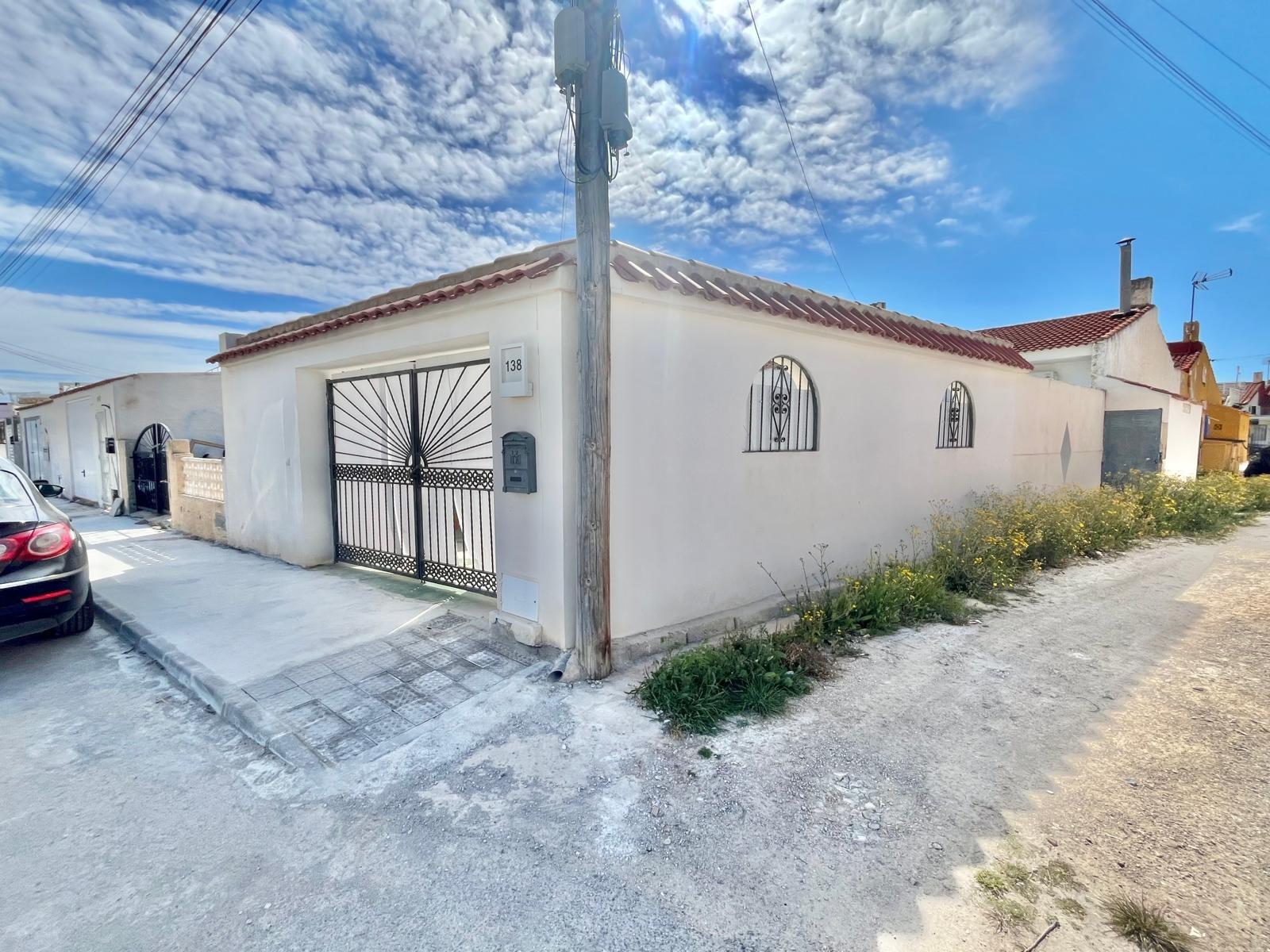 Bungalow for sale in Torrevieja, Alicante, Spain