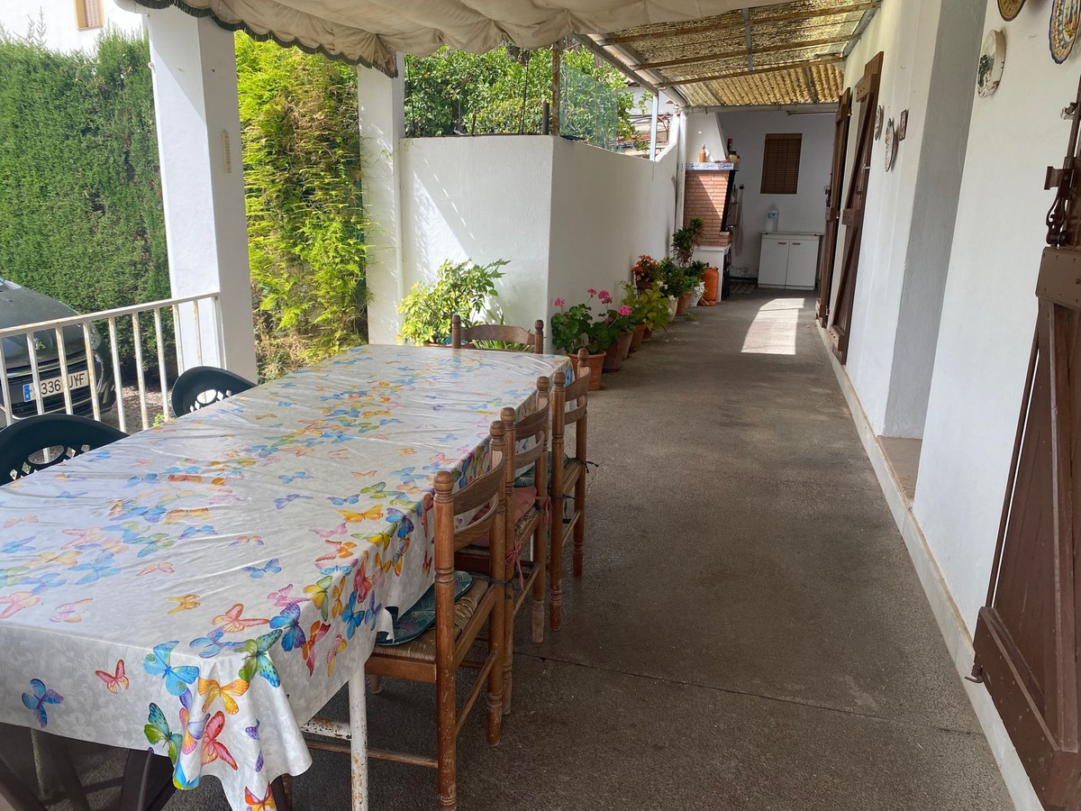 Villa for sale in Estepona, Málaga, Spain