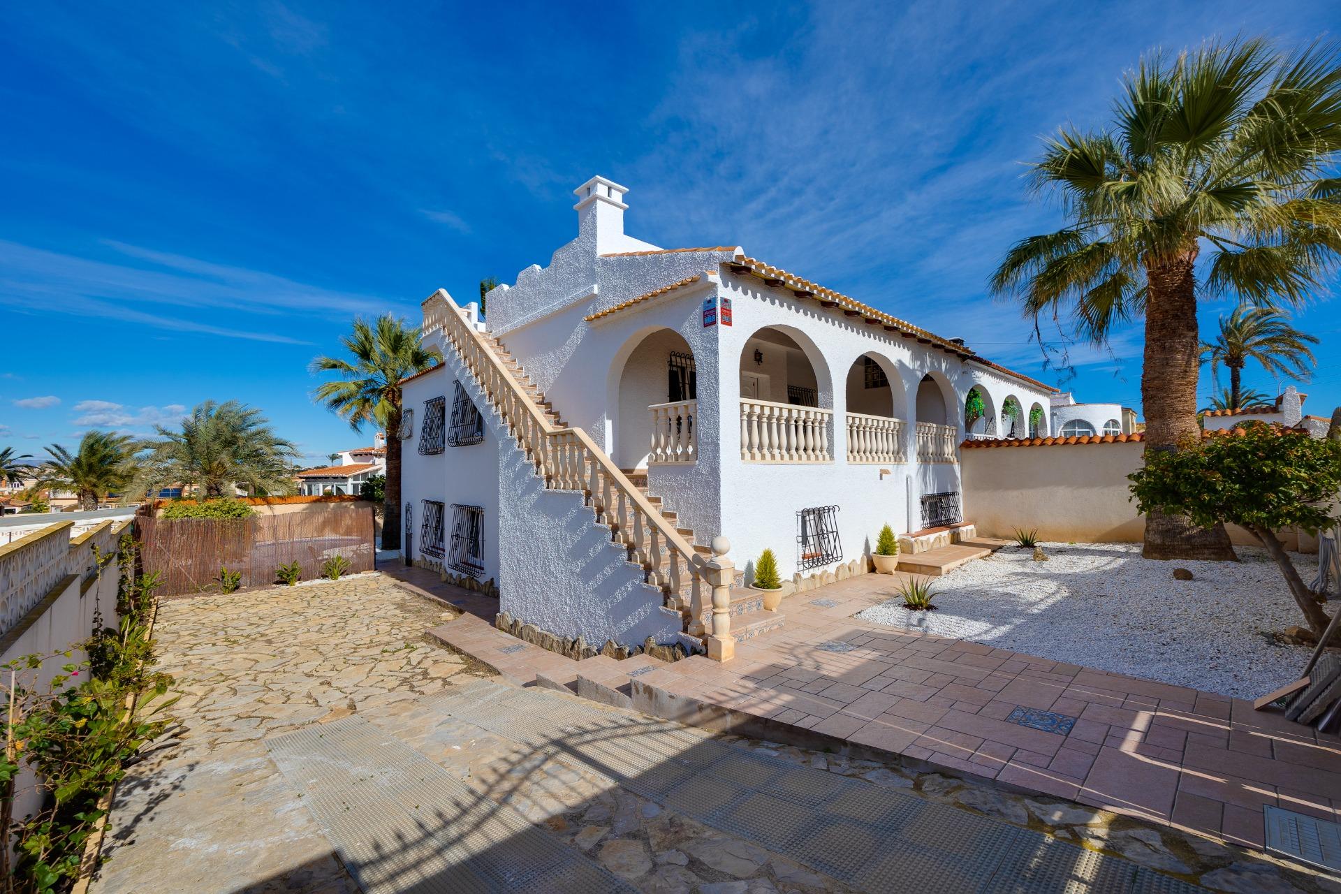 Villa for sale in Torrevieja, Alicante, Spain