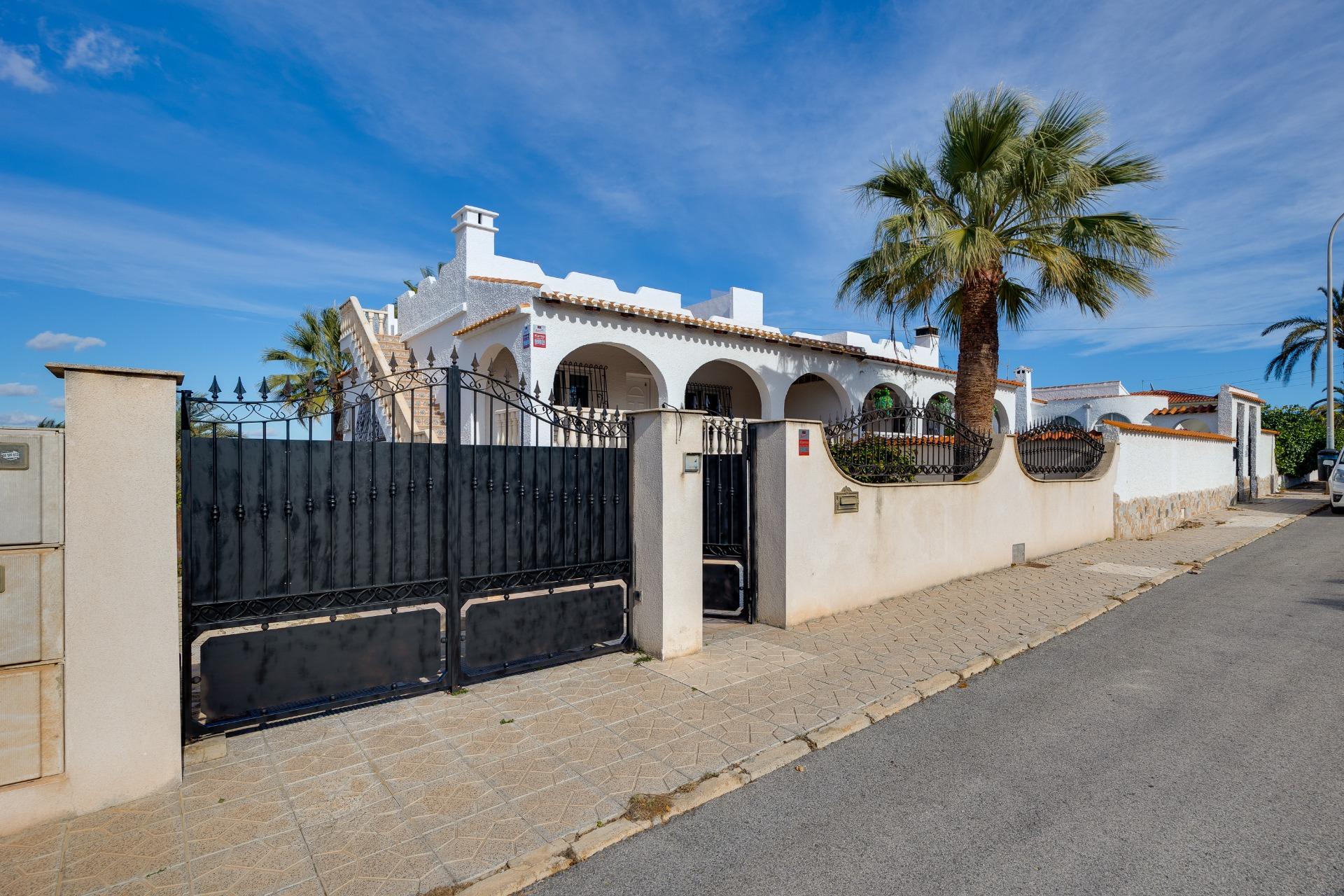 Villa for sale in Torrevieja, Alicante, Spain
