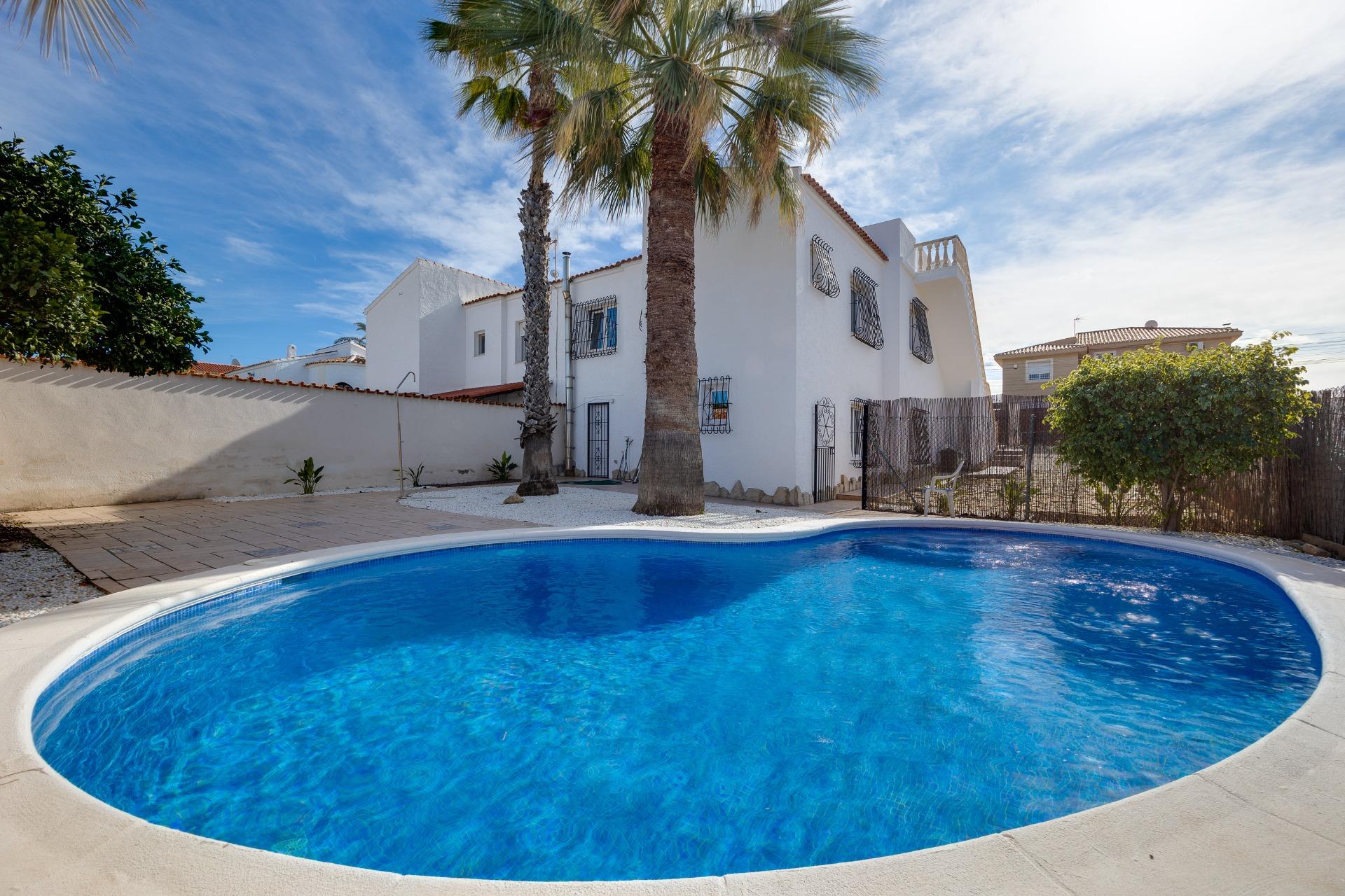 Villa for sale in Torrevieja, Alicante, Spain