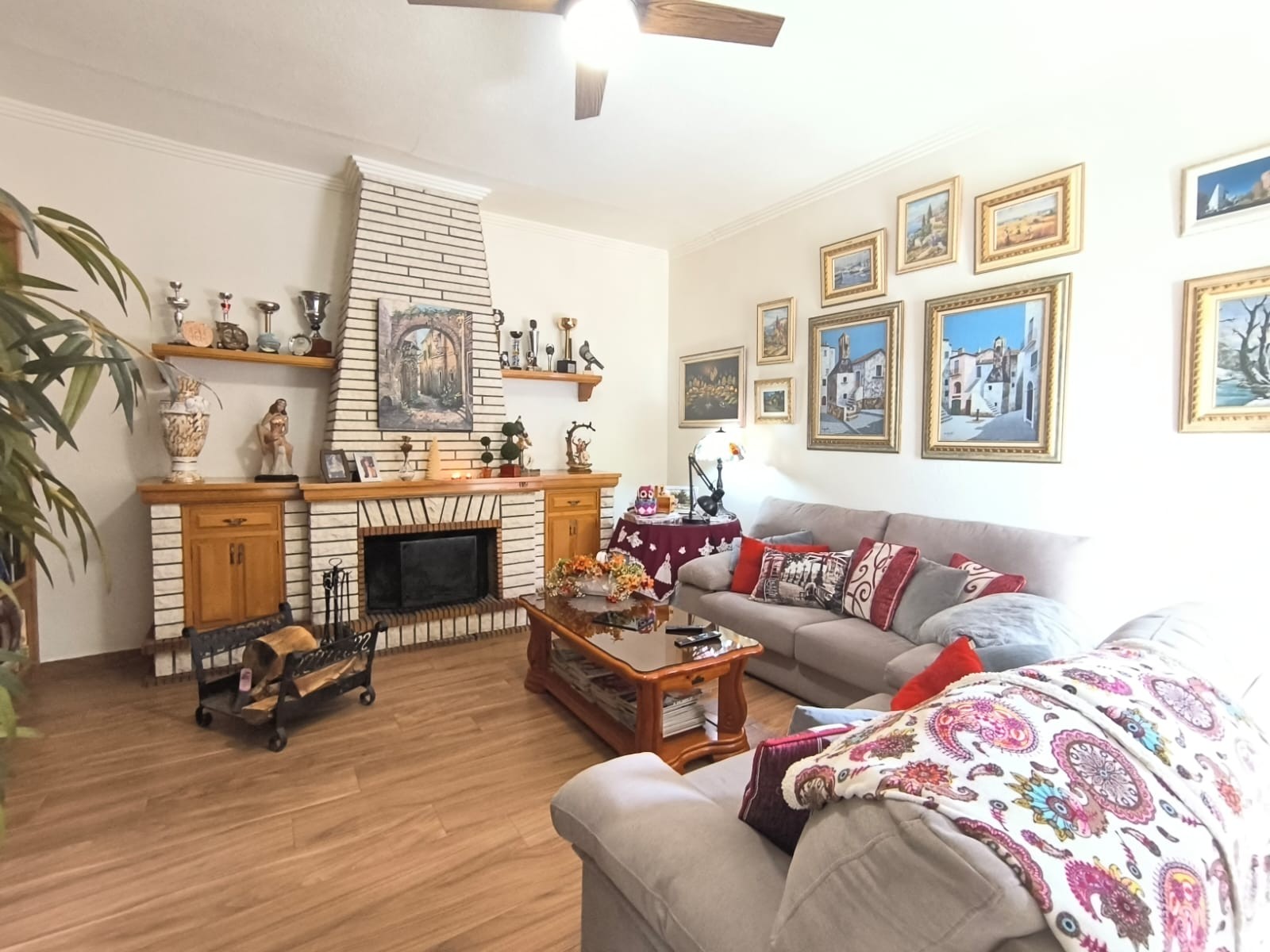 Villa en venta en Sax