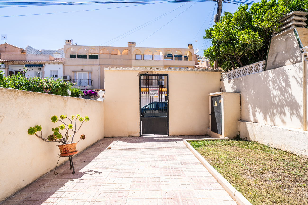 Apartment for sale in Torrevieja, Alicante, Spain