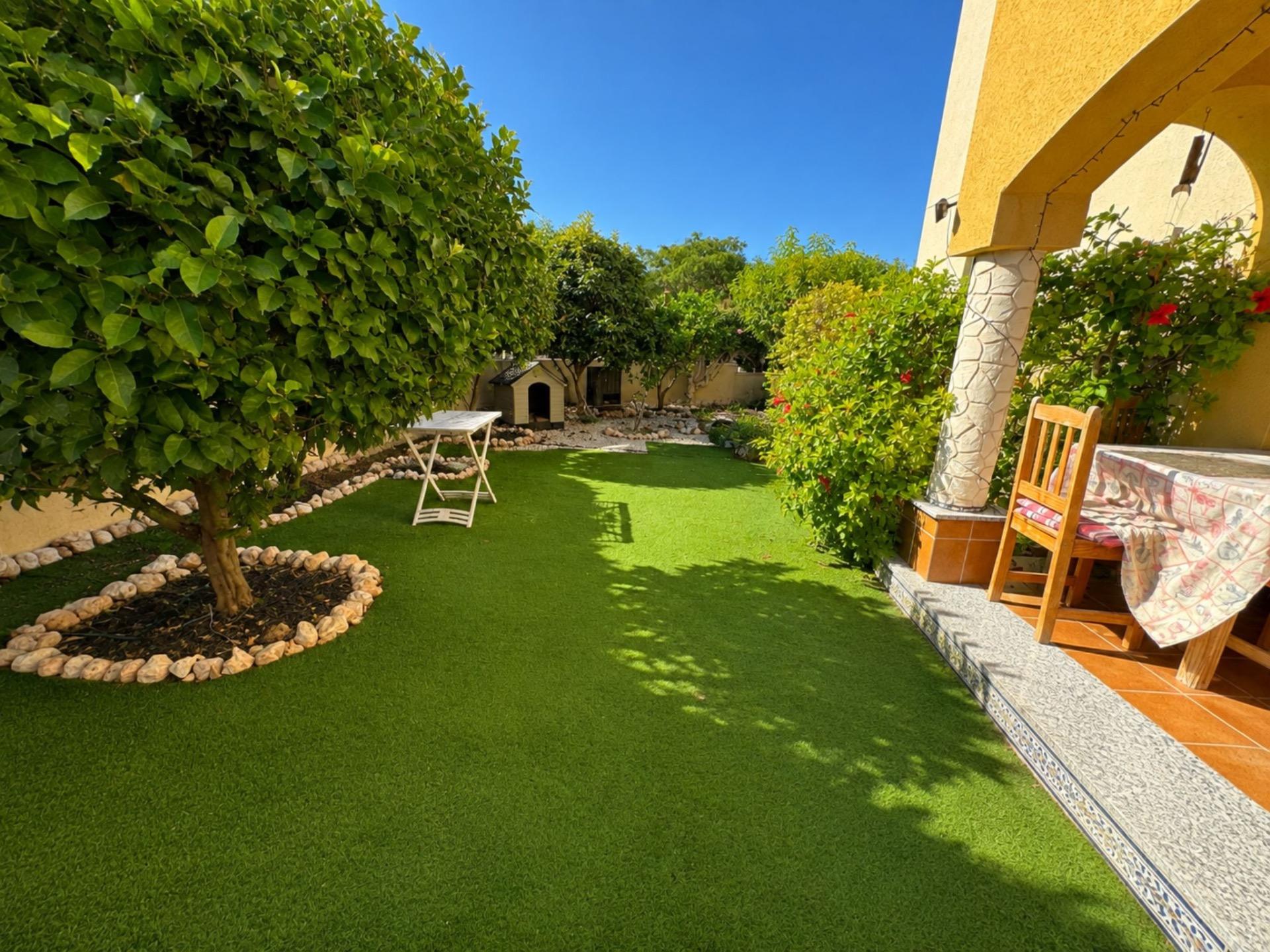 Bungalow for sale in Orihuela Costa, Alicante, Spain