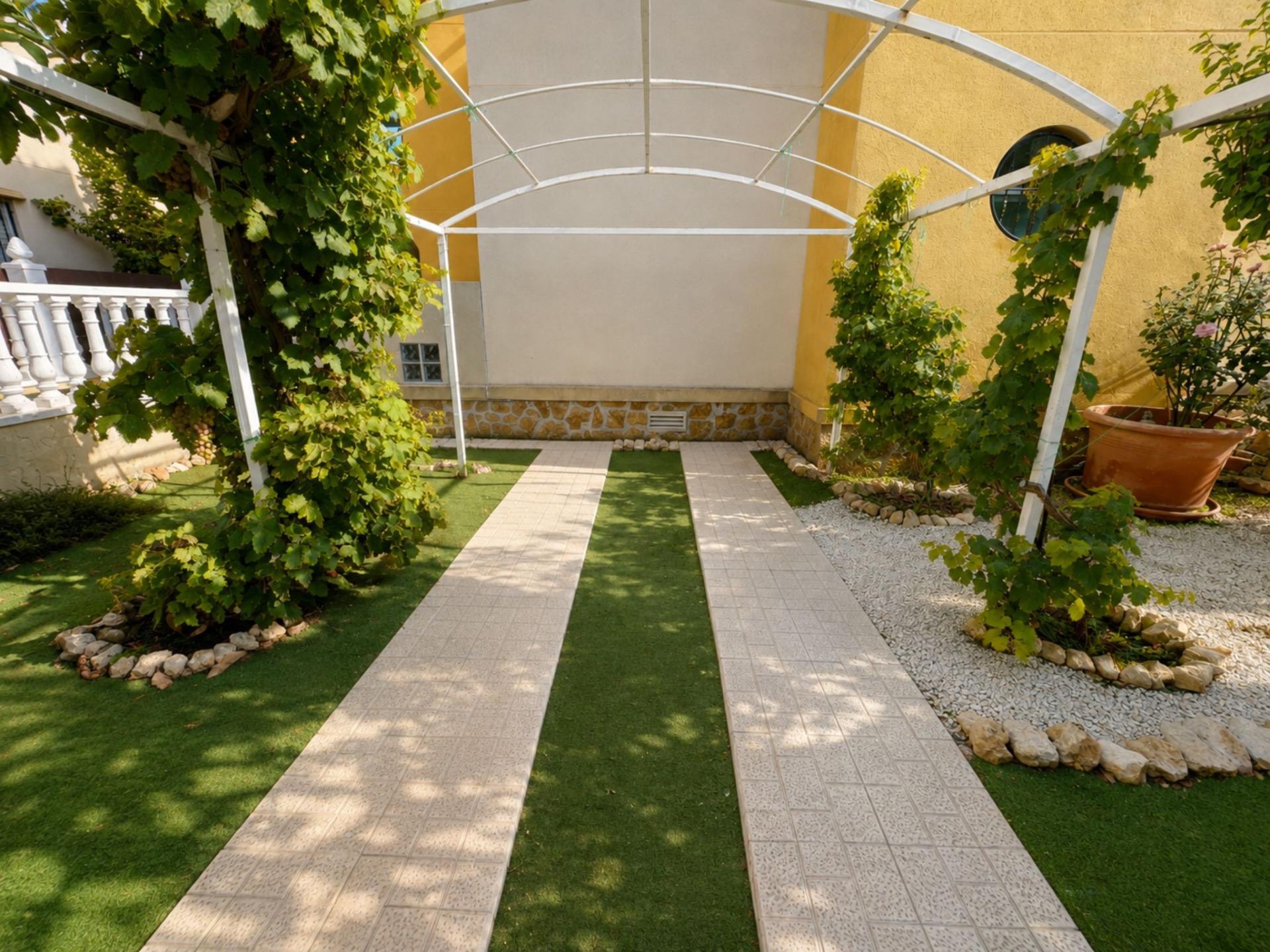 Bungalow for sale in Orihuela Costa, Alicante, Spain