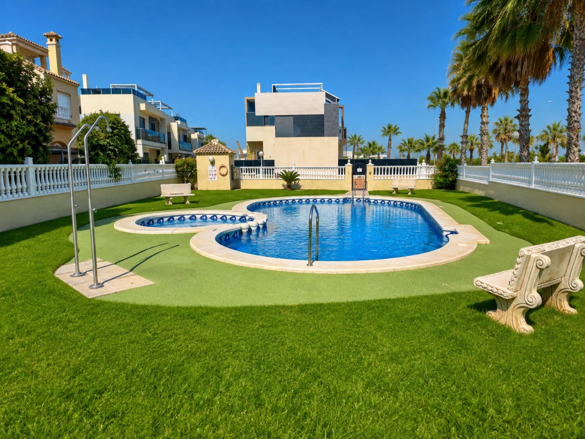 Bungalow for sale in Orihuela Costa, Alicante, Spain