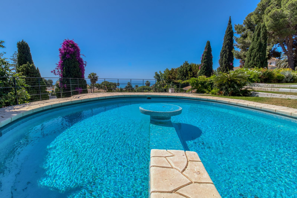 Villa for sale in Benalmádena, Málaga, Spain