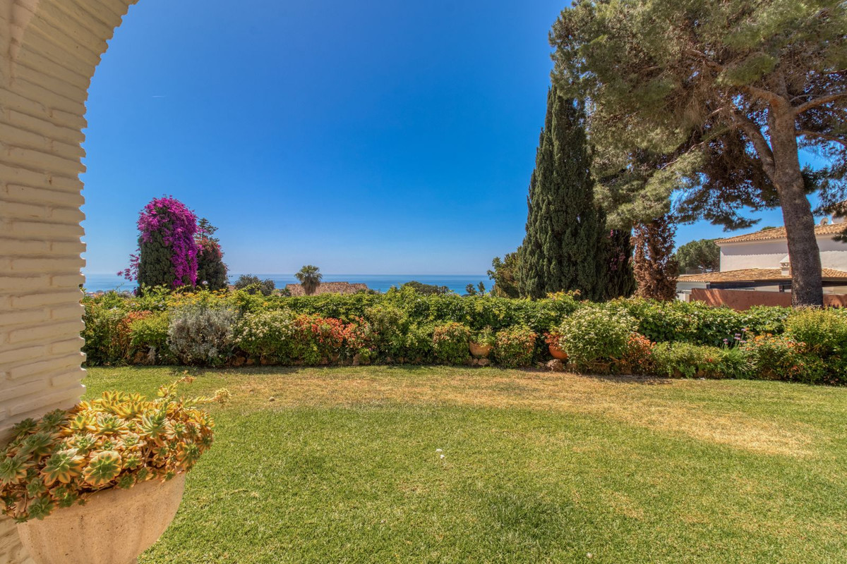 Villa for sale in Benalmádena, Málaga, Spain