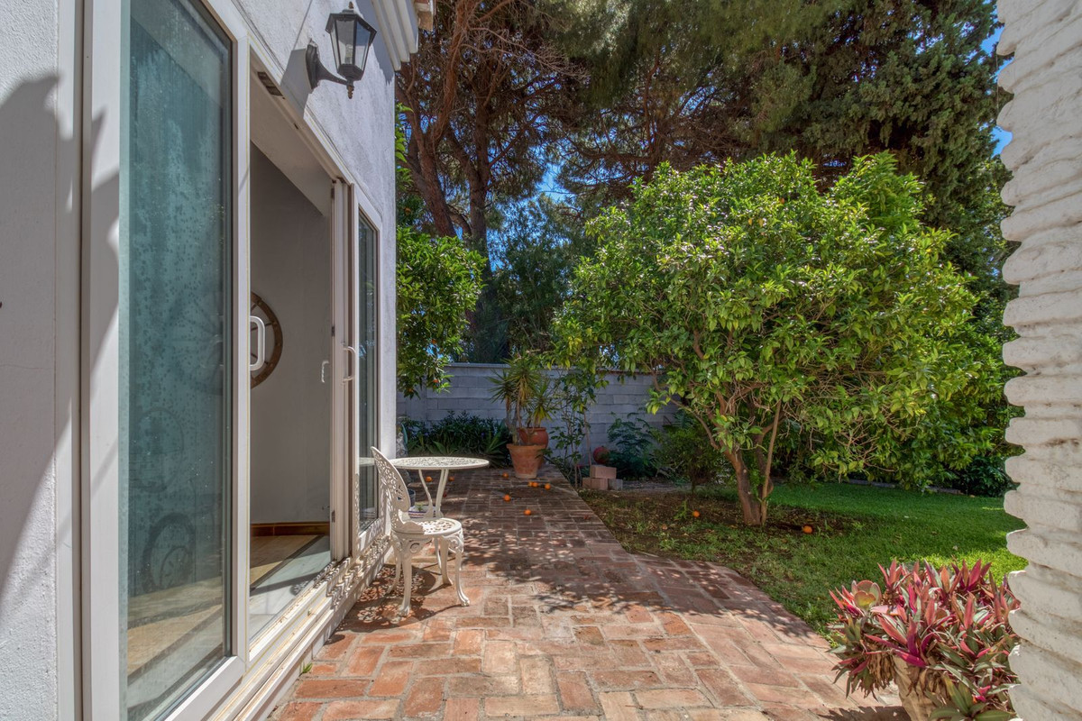 Villa for sale in Benalmádena, Málaga, Spain