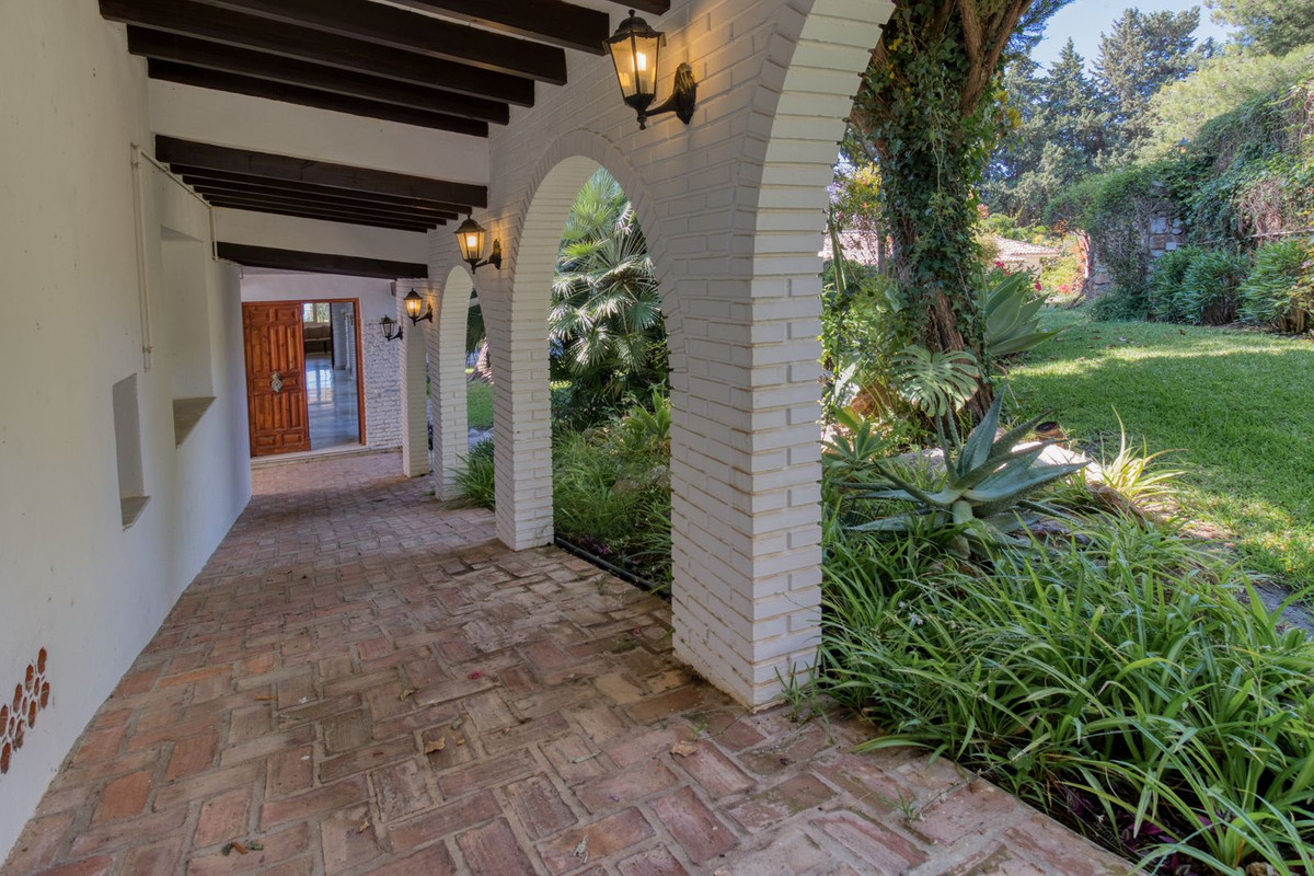 Villa for sale in Benalmádena, Málaga, Spain