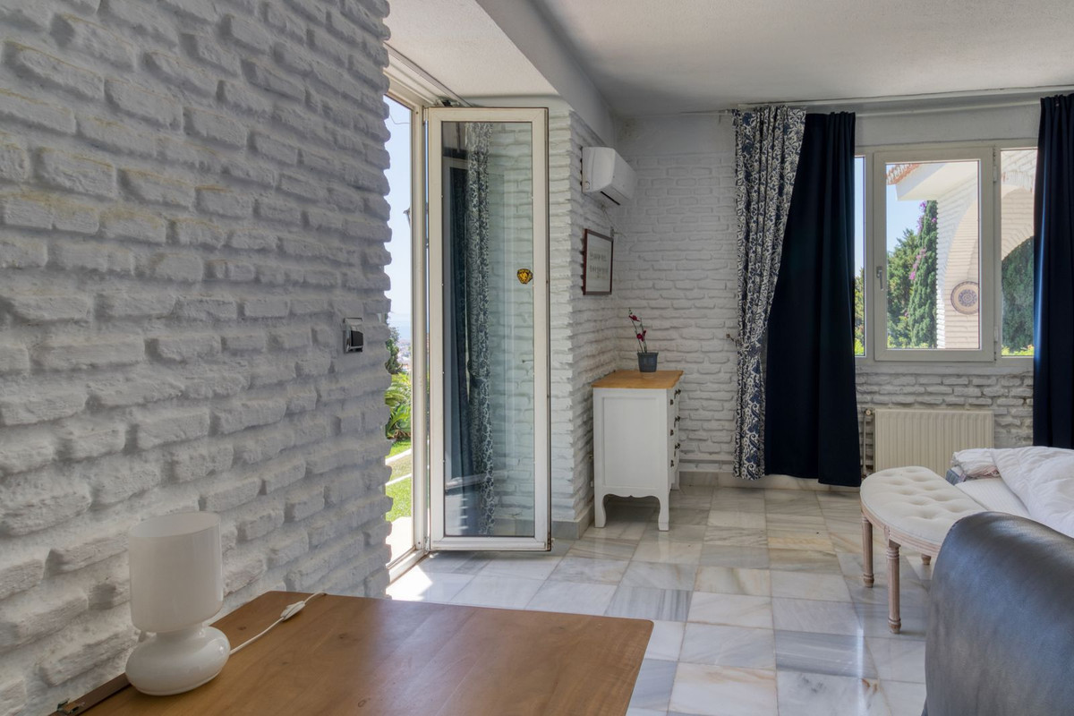 Villa for sale in Benalmádena, Málaga, Spain
