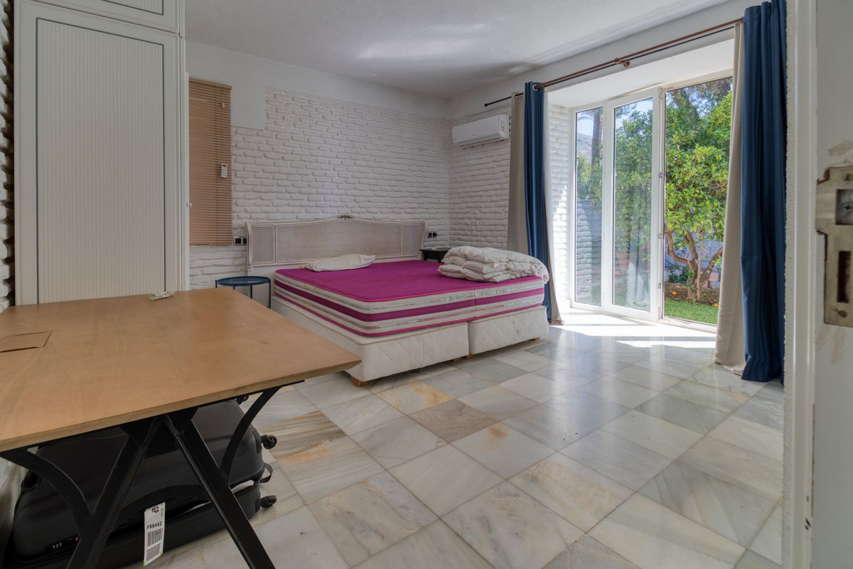 Villa for sale in Benalmádena, Málaga, Spain